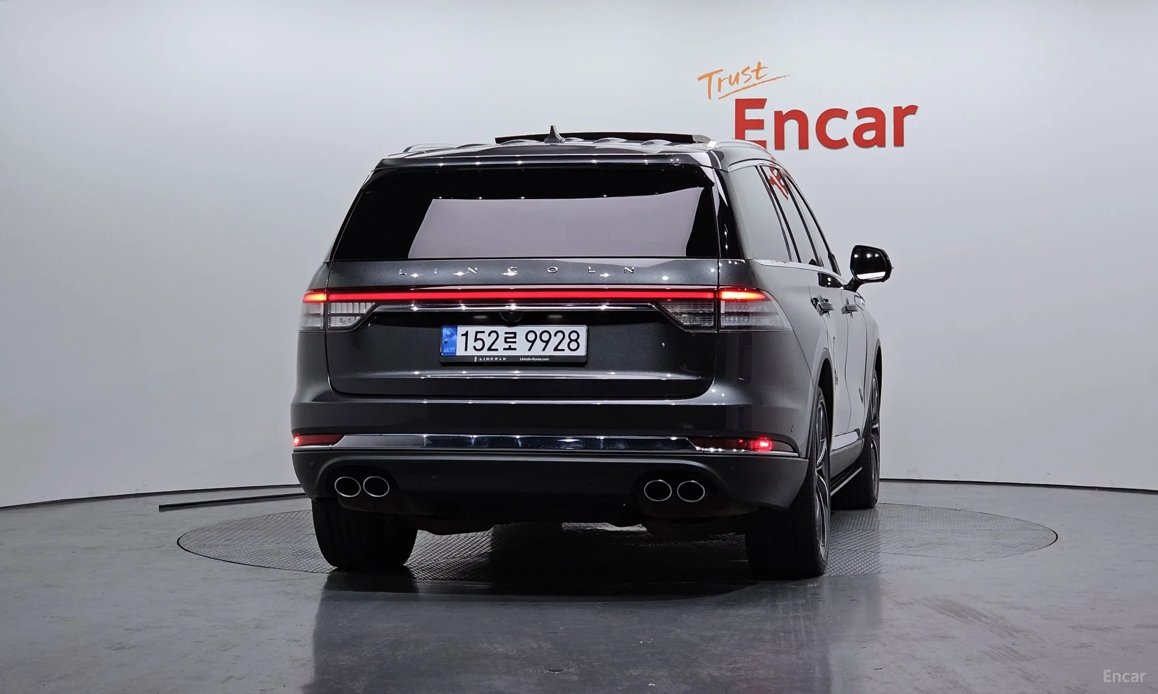 Lincoln Aviator 2nd Generation превью 4