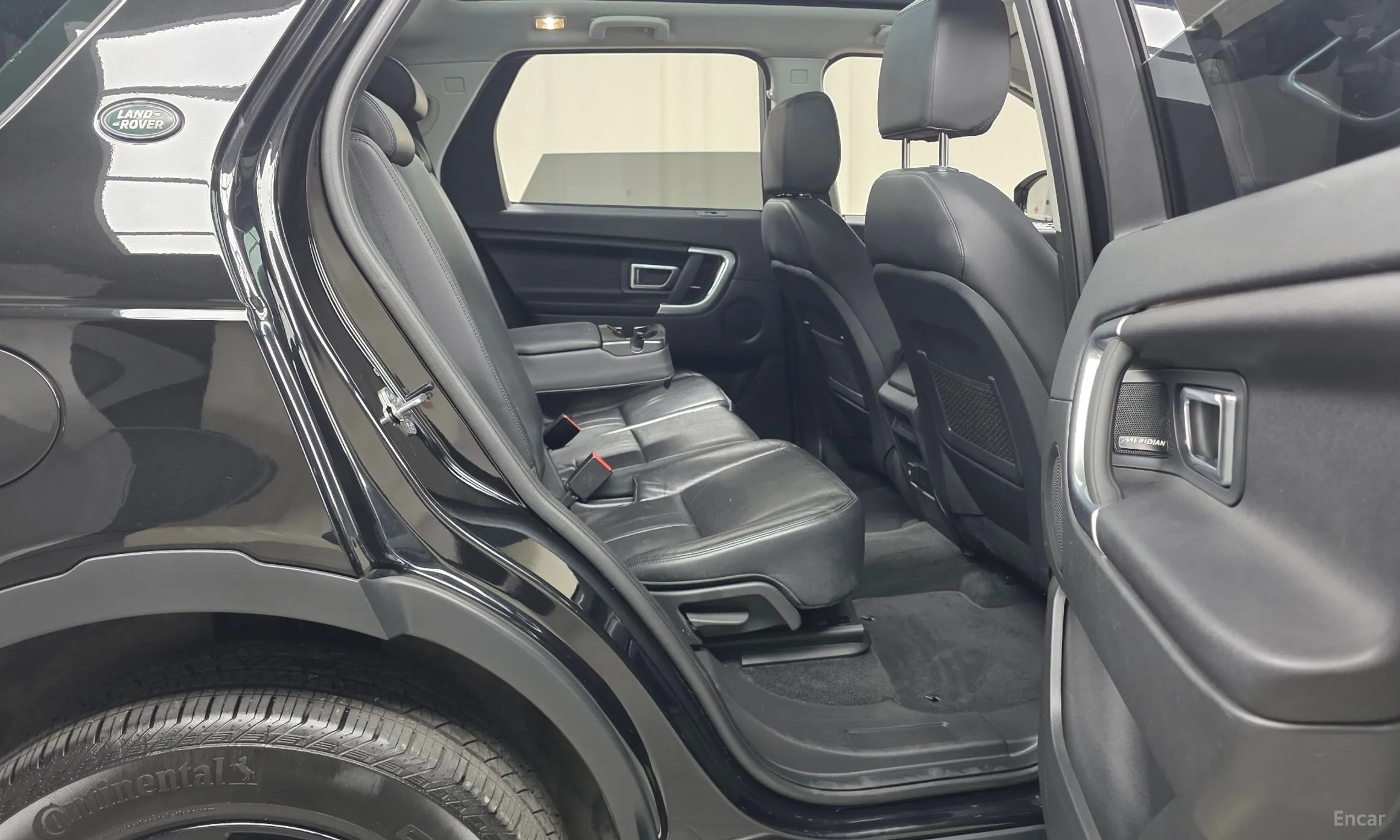Land Rover Discovery Sports превью 12