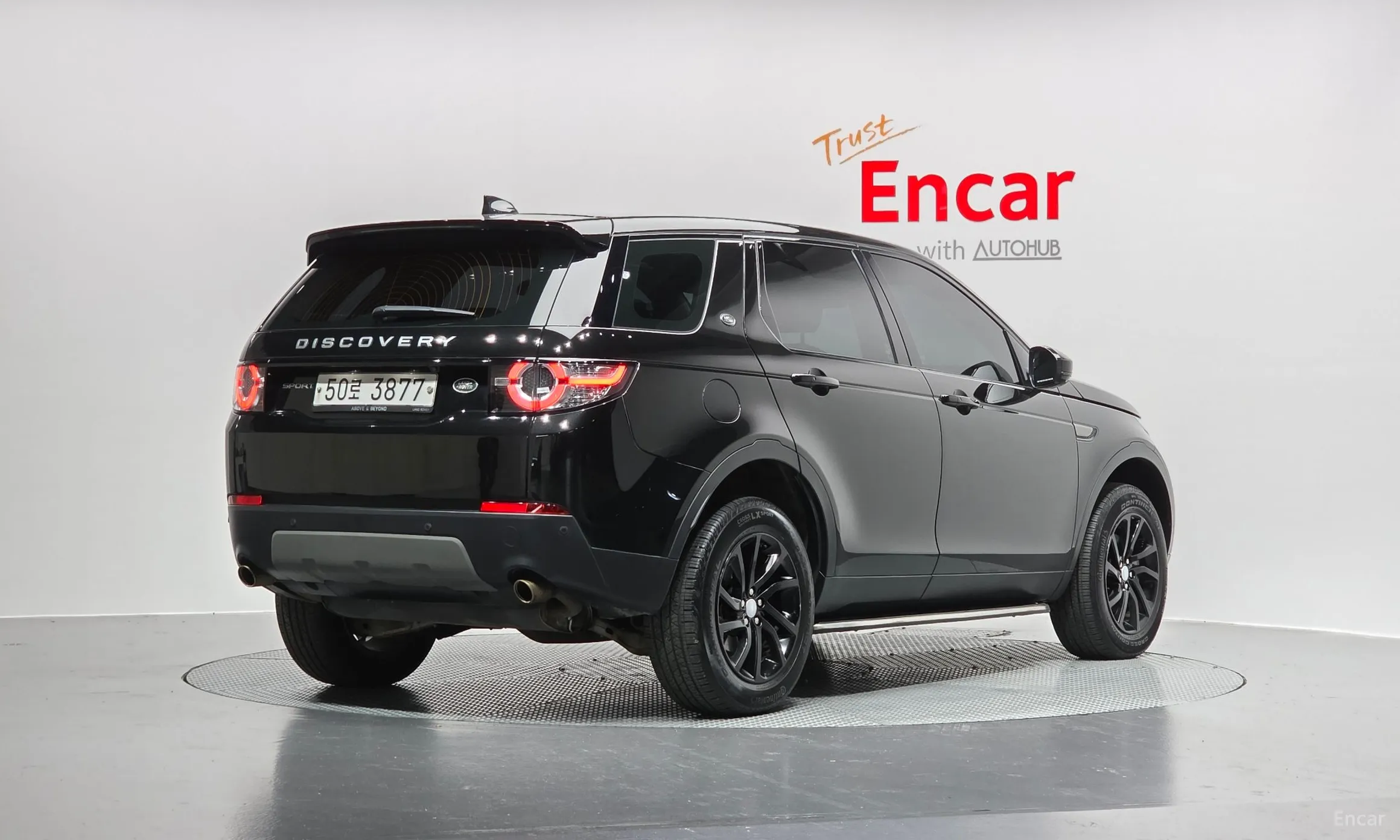 Land Rover Discovery Sports превью 2