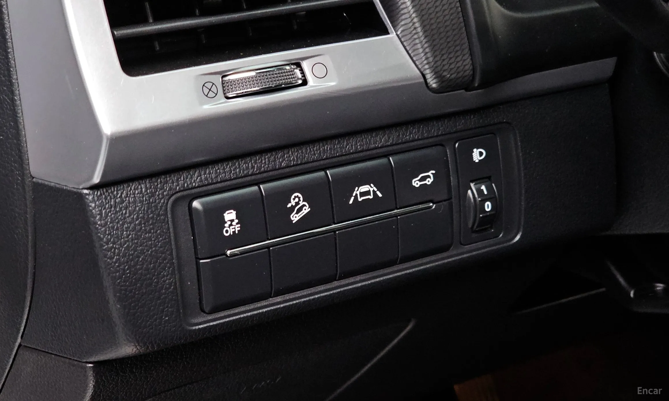 KG Mobility (SsangYong) Rexton превью 16