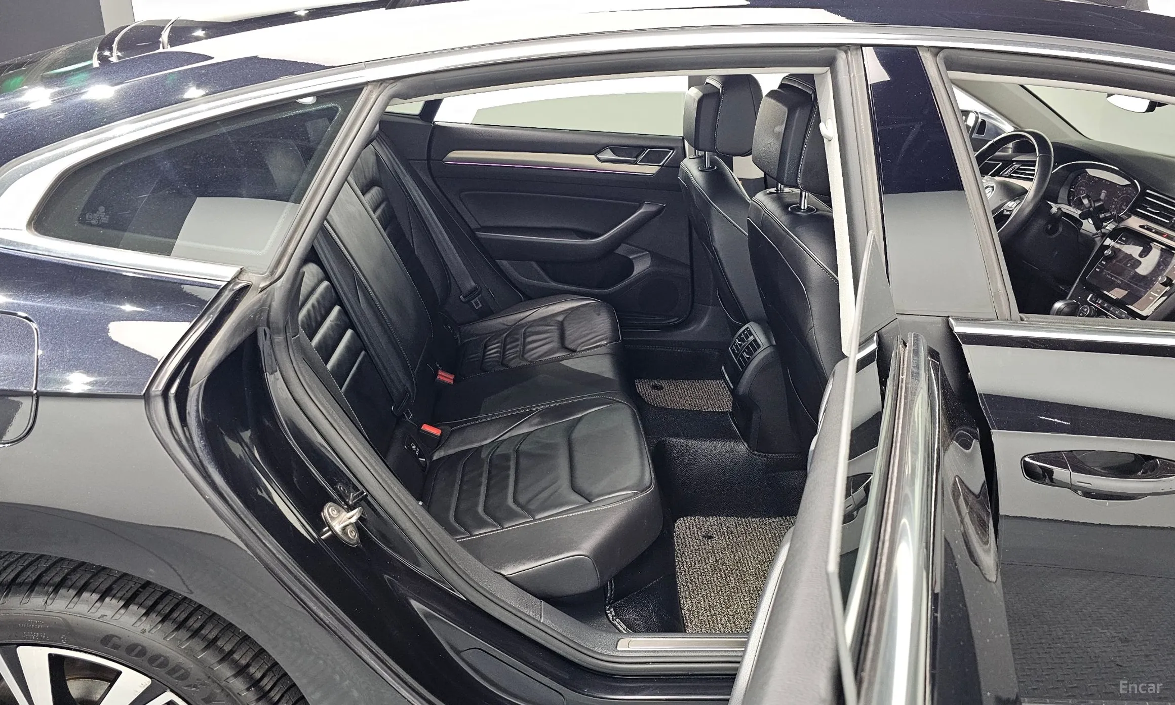 Volkswagen Ateon превью 11