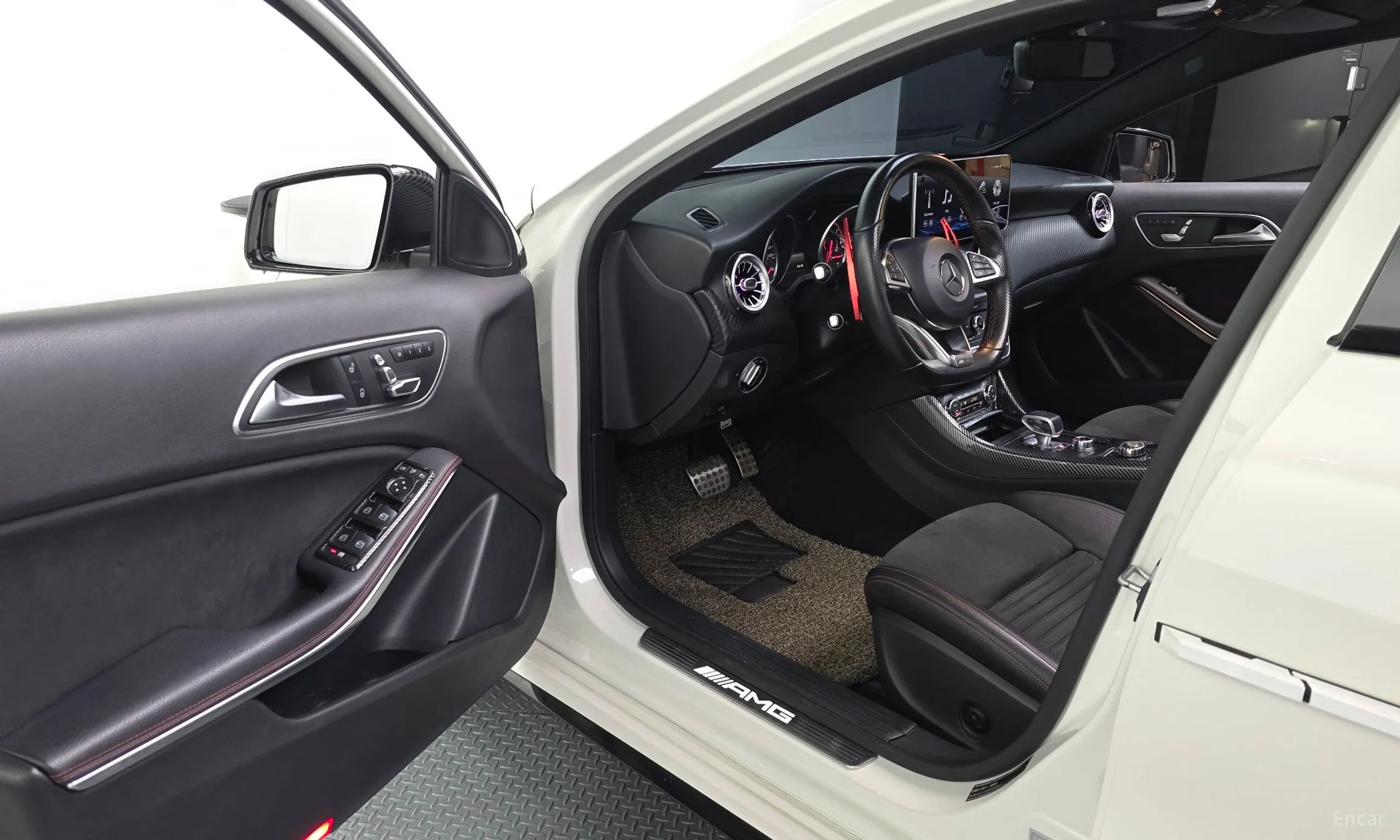 Mercedes Benz A-Class W176 превью 10