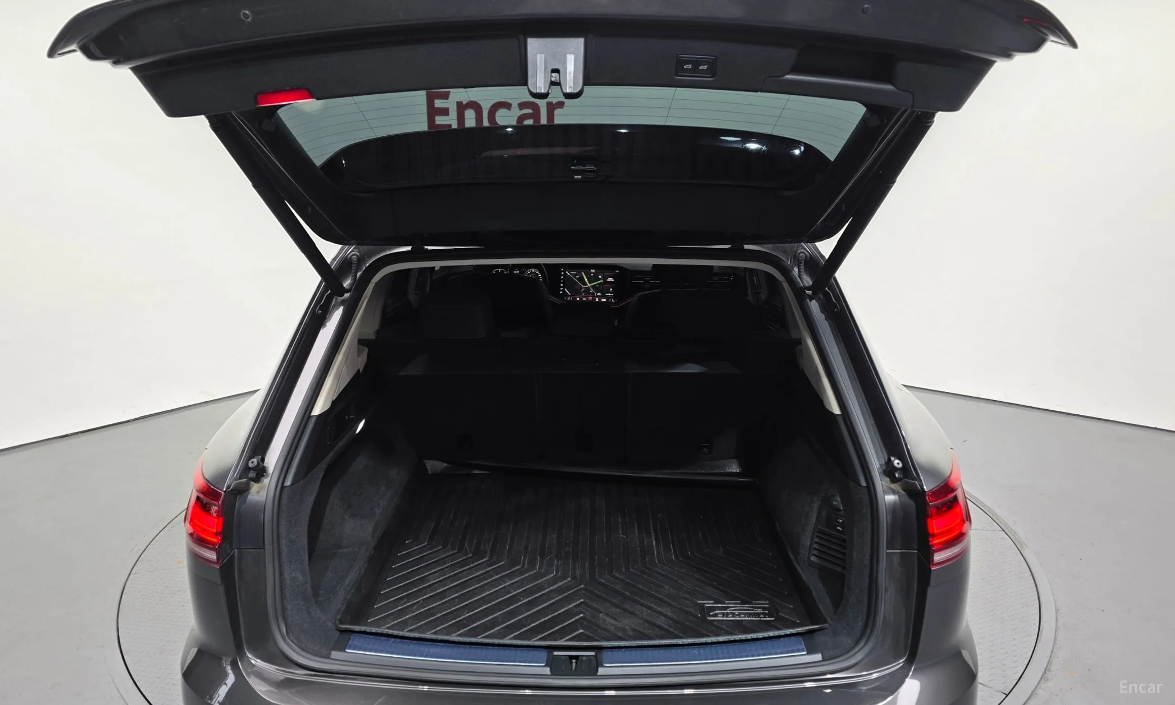 Volkswagen Touareg 3rd Generation превью 20