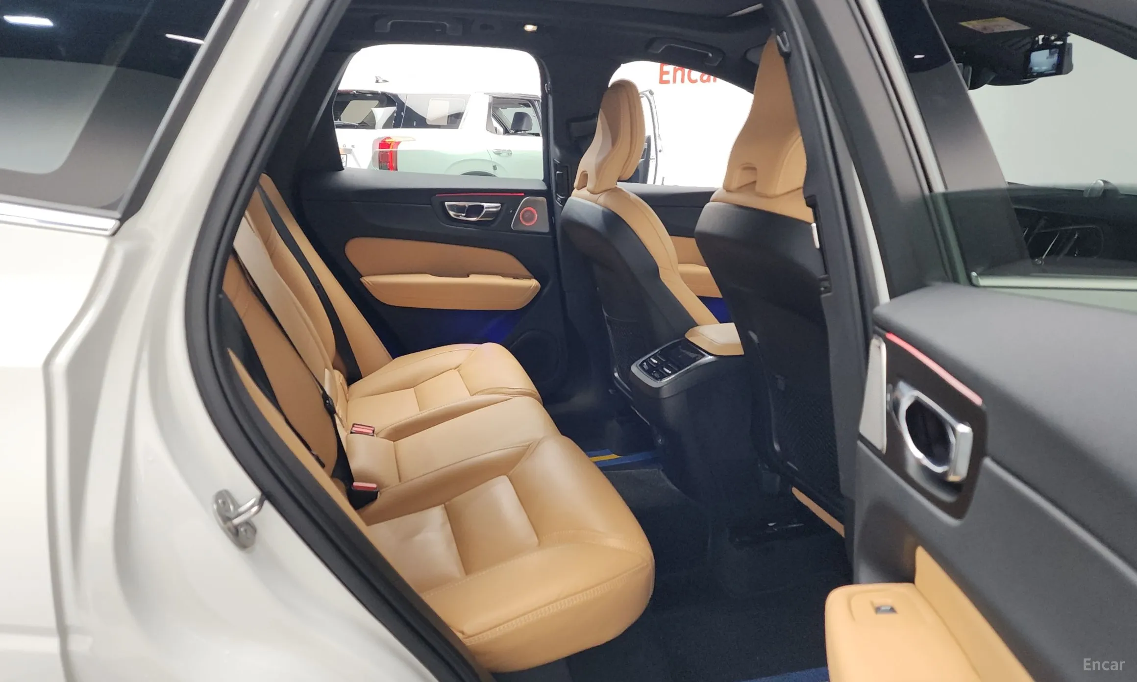 Volvo XC60 Gen 2 превью 12