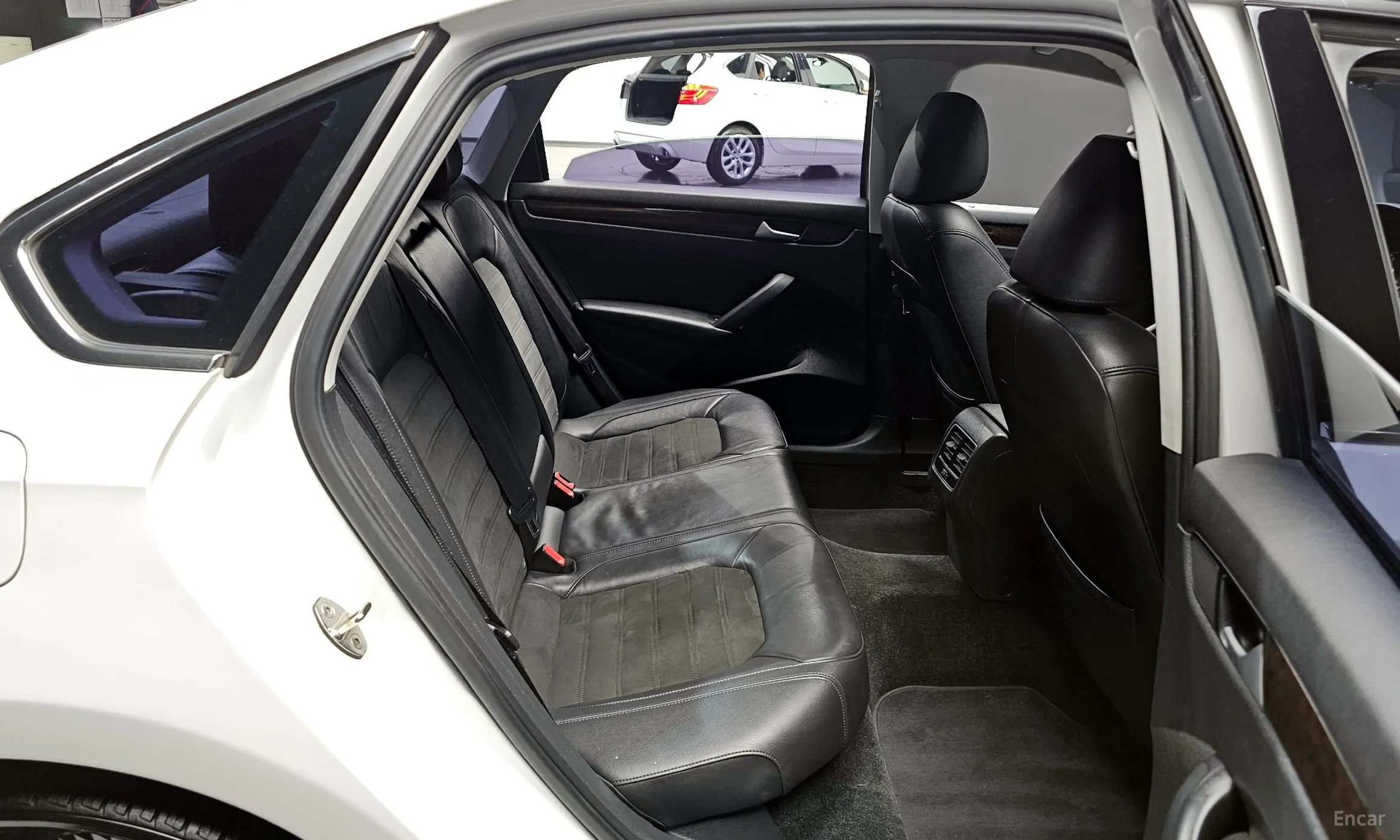 Volkswagen The New Passat превью 11