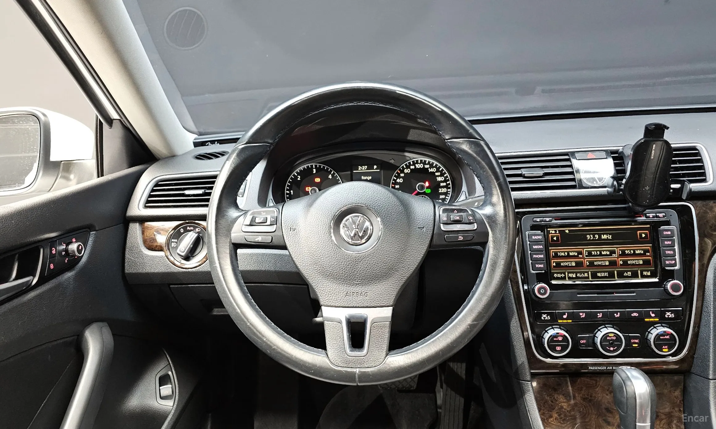 Volkswagen The New Passat превью 13