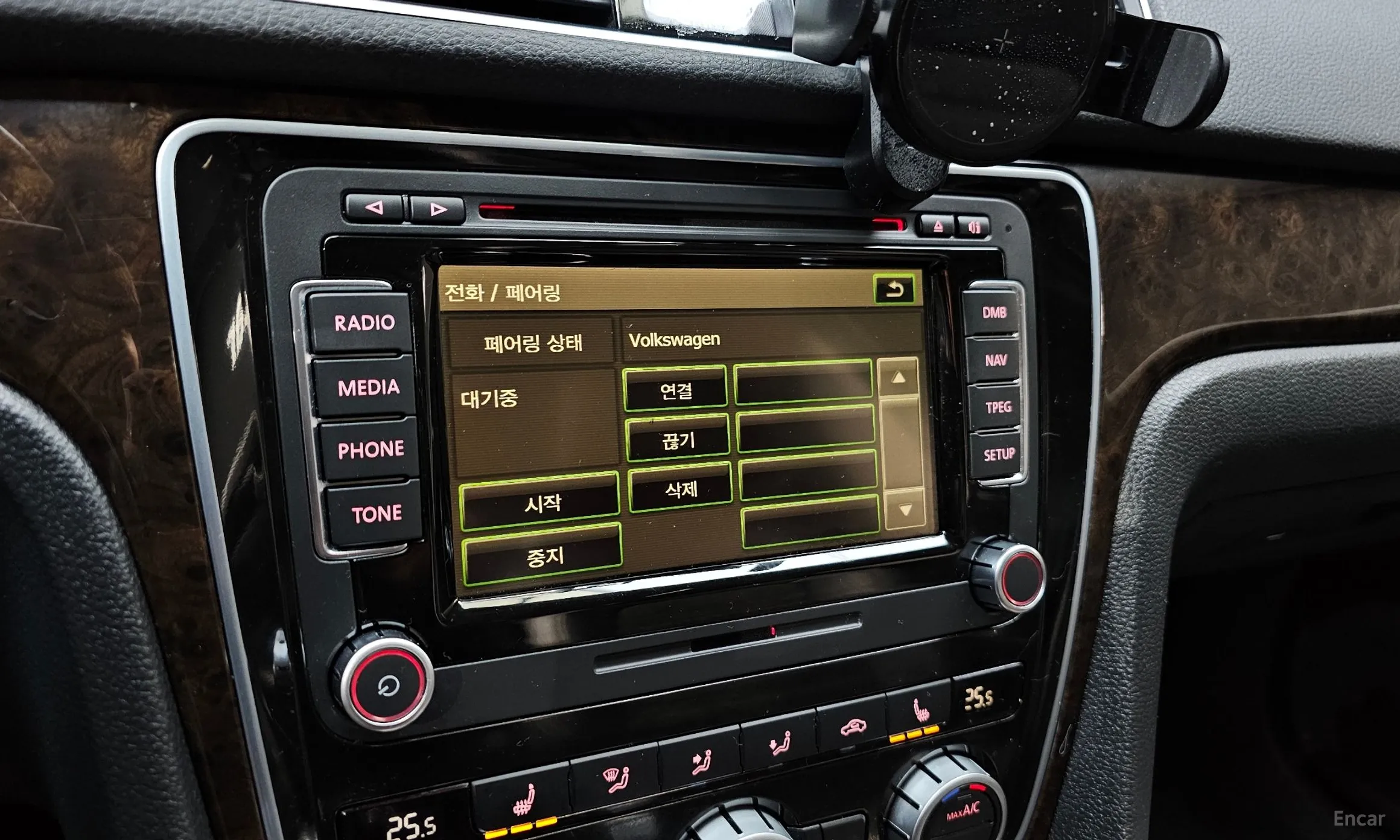 Volkswagen The New Passat превью 16