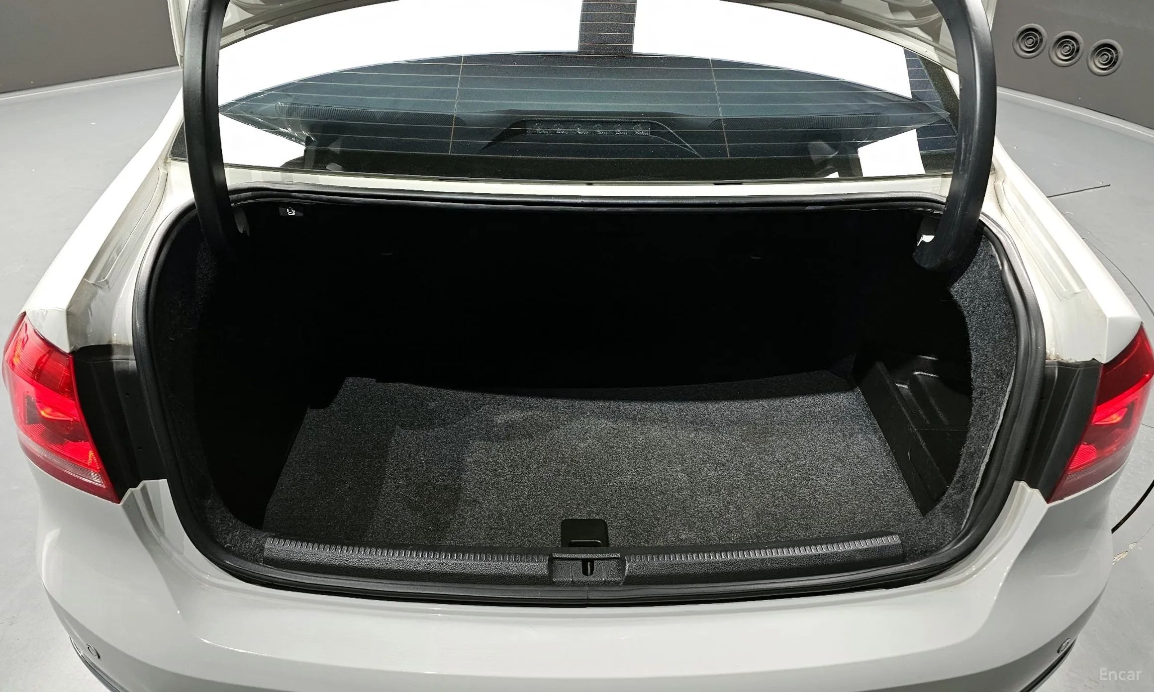 Volkswagen The New Passat превью 20