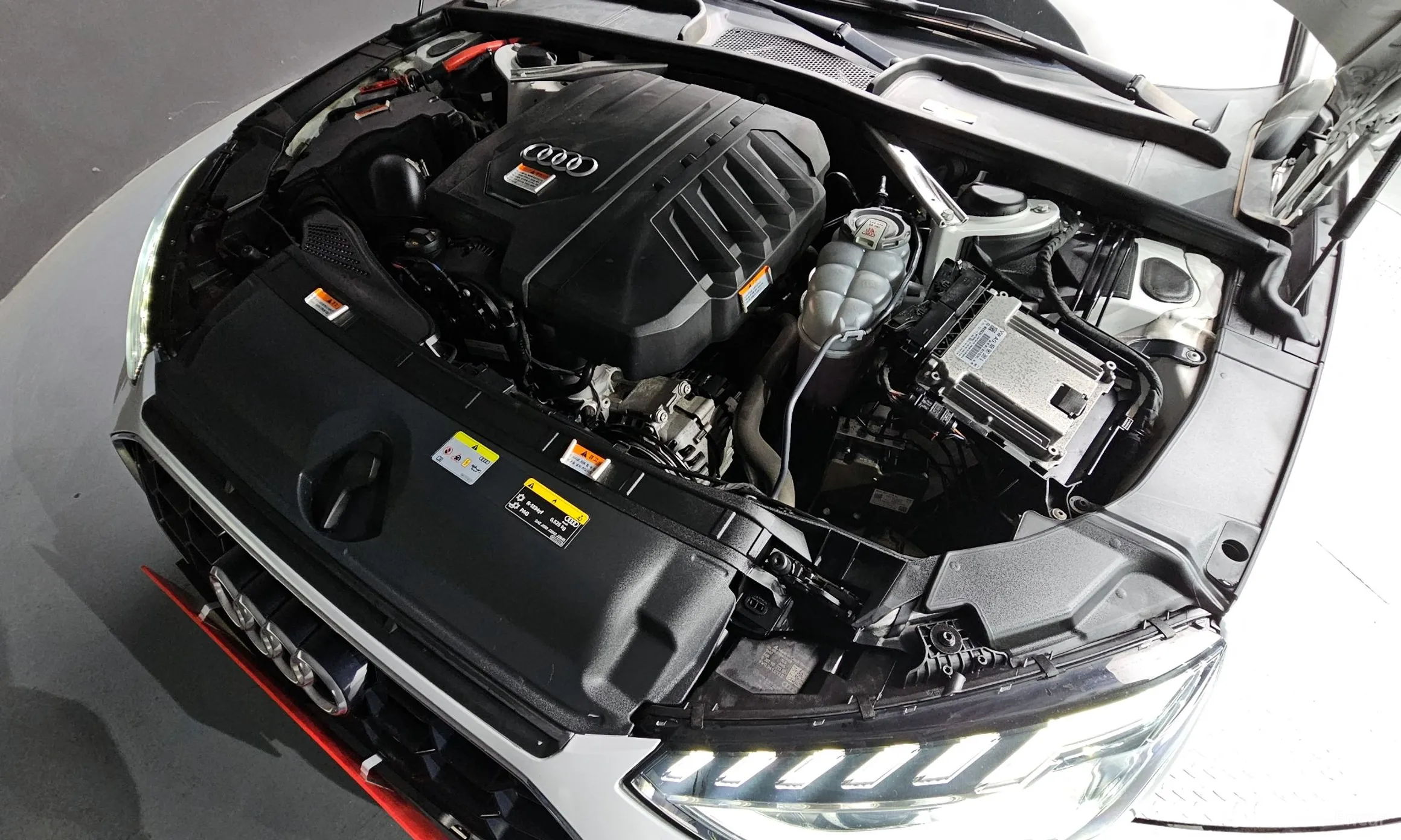 Audi A4 (B9) превью 6