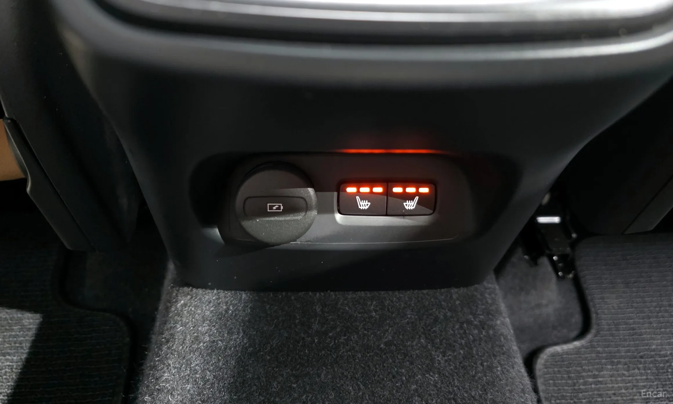 Volvo XC40 превью 19