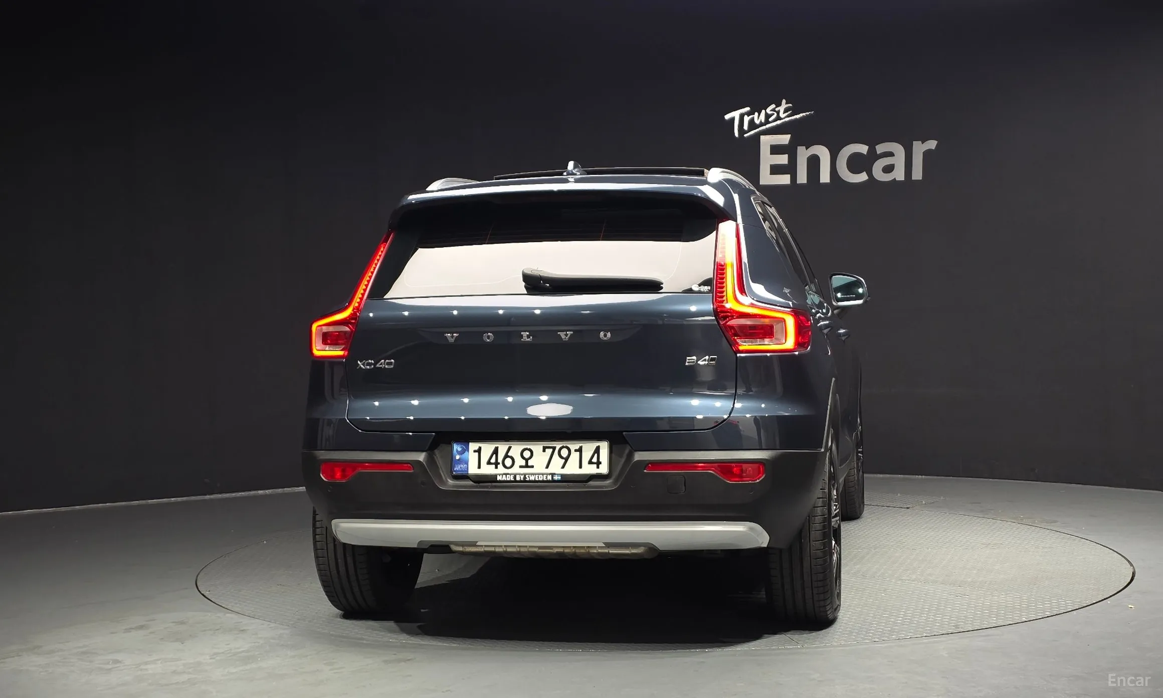 Volvo XC40 превью 4