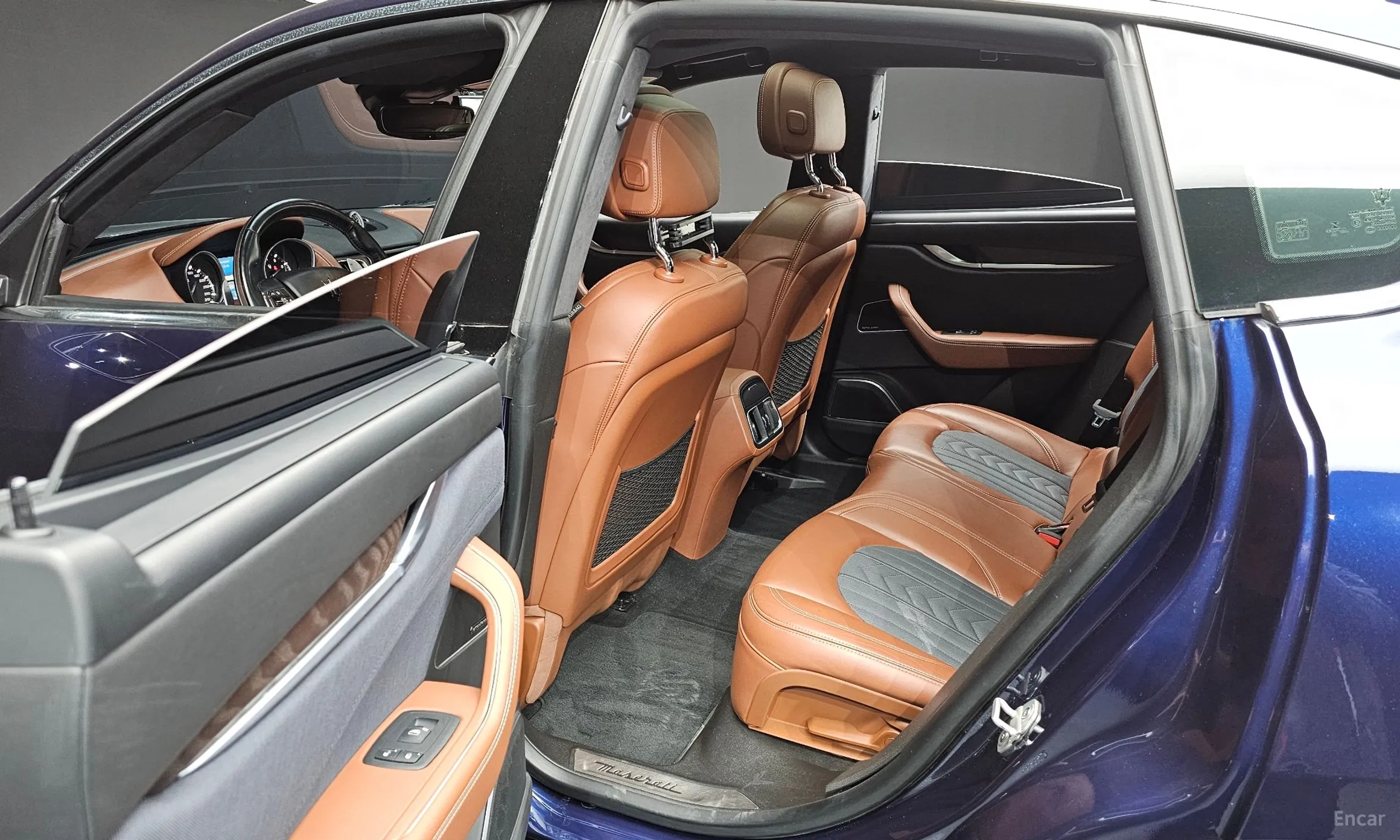 Maserati Levante превью 11