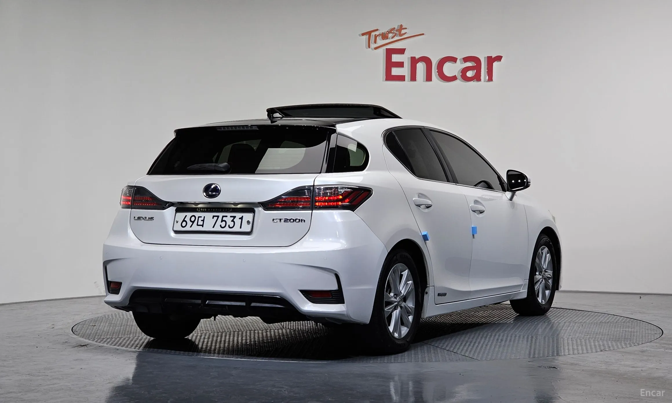Lexus CT200h превью 2