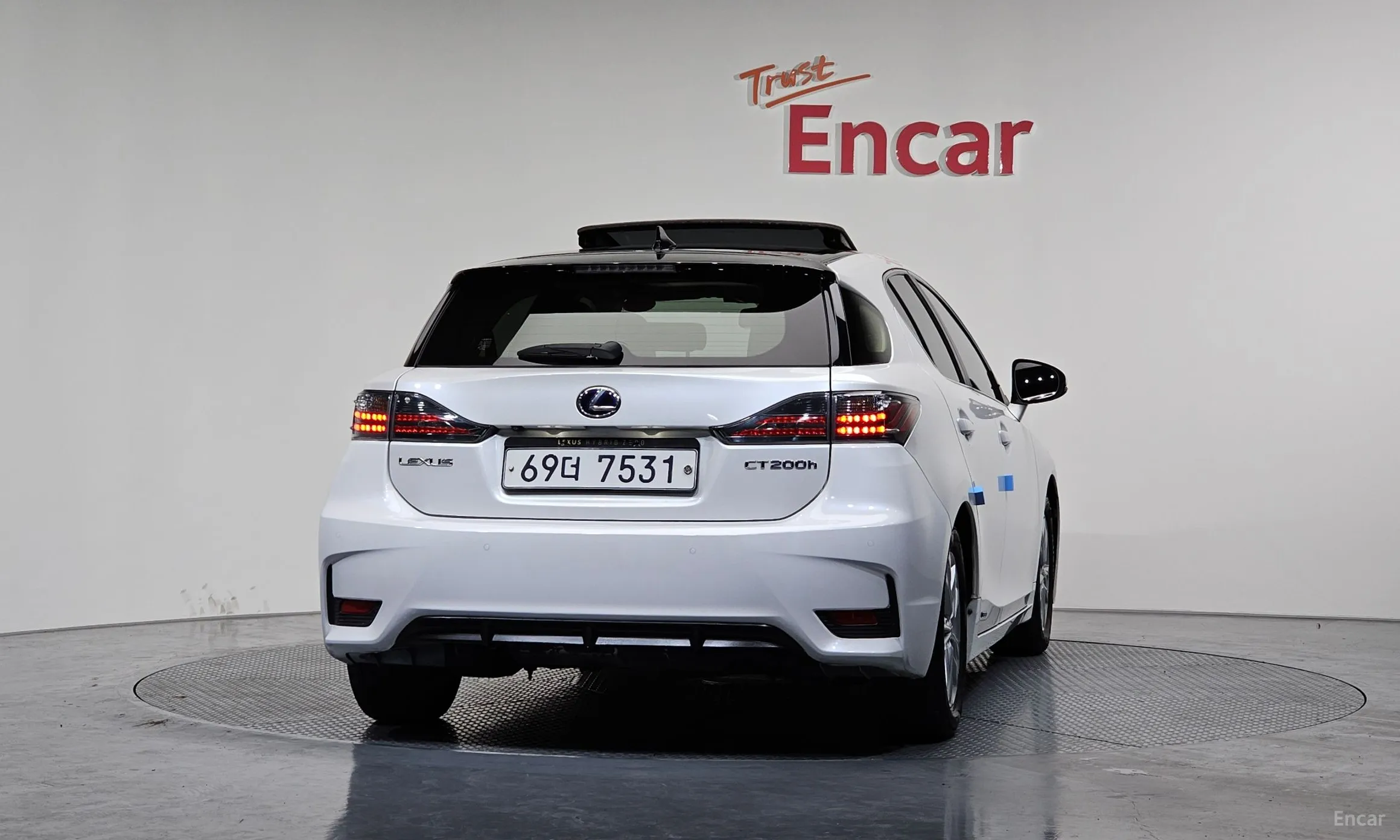 Lexus CT200h превью 4