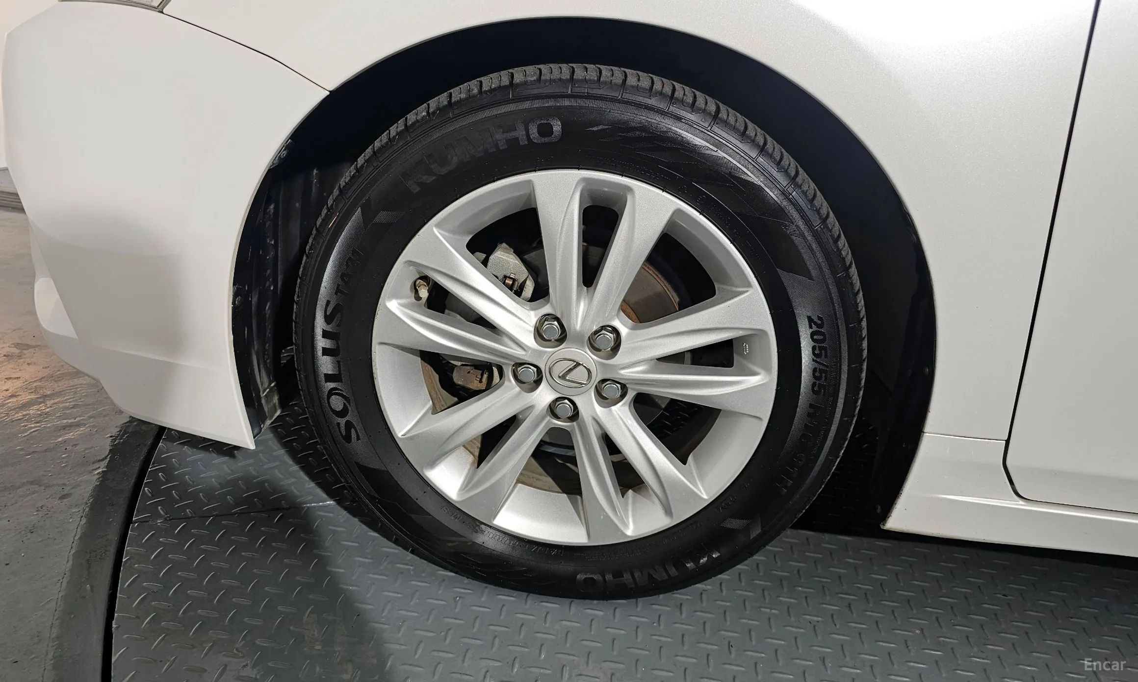 Lexus CT200h превью 5