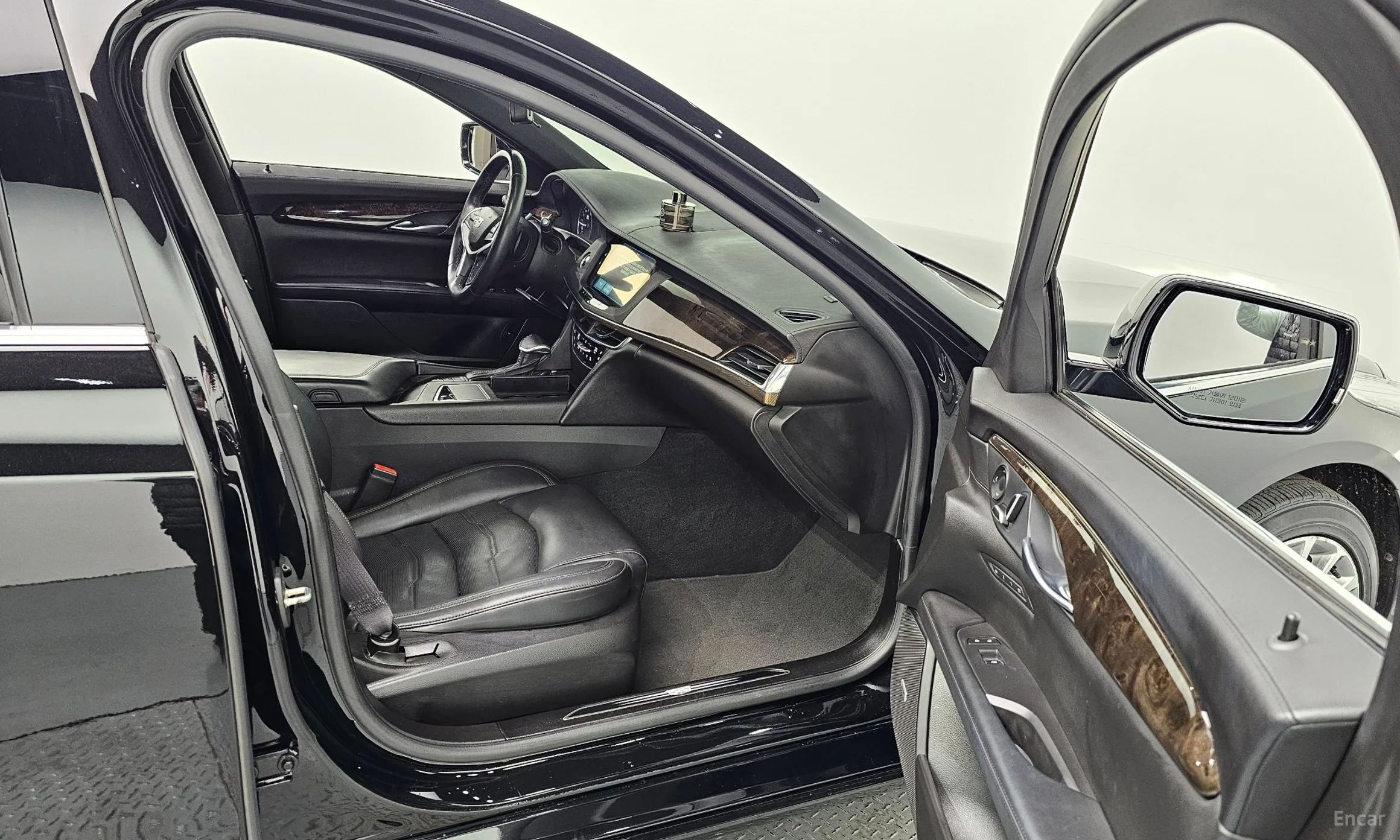 Cadillac CT6 превью 10