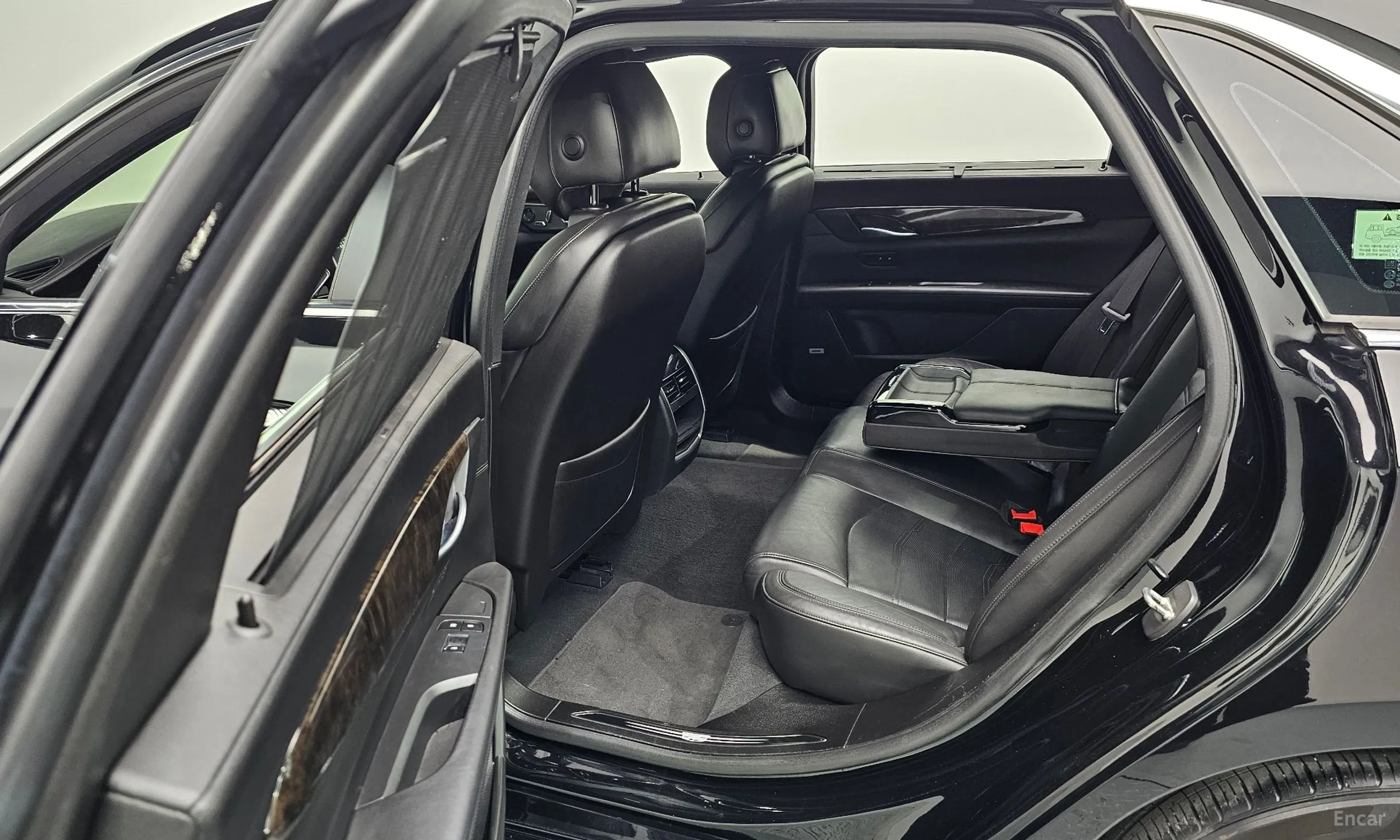 Cadillac CT6 превью 12