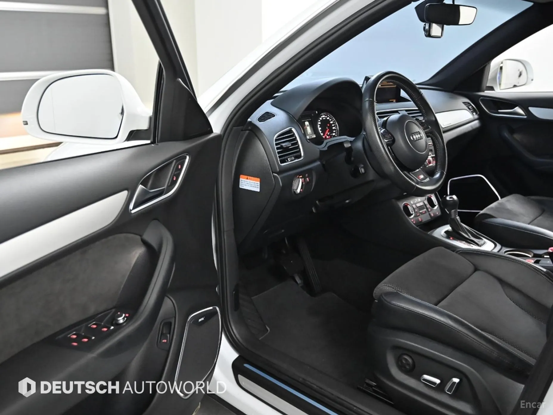 Audi Q3 превью 11