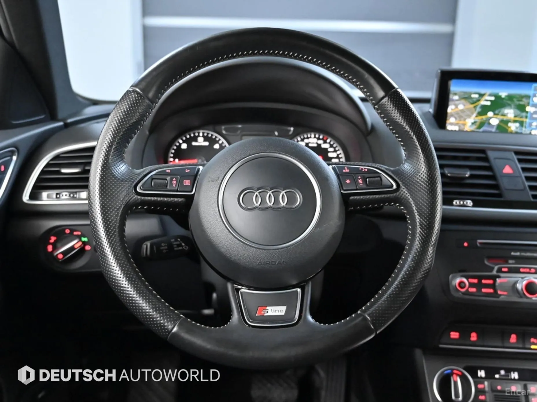 Audi Q3 превью 13