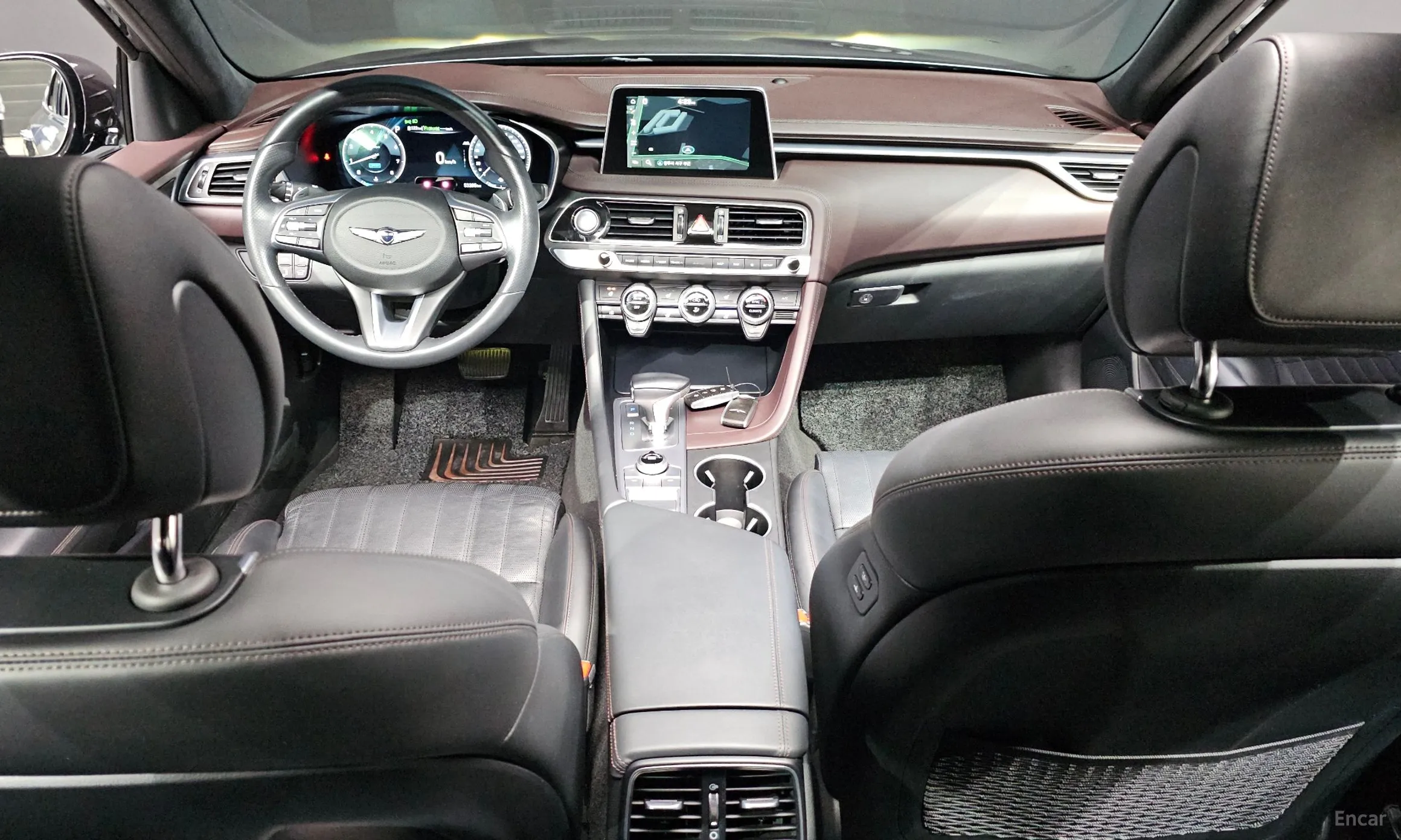 Genesis G70 превью 7