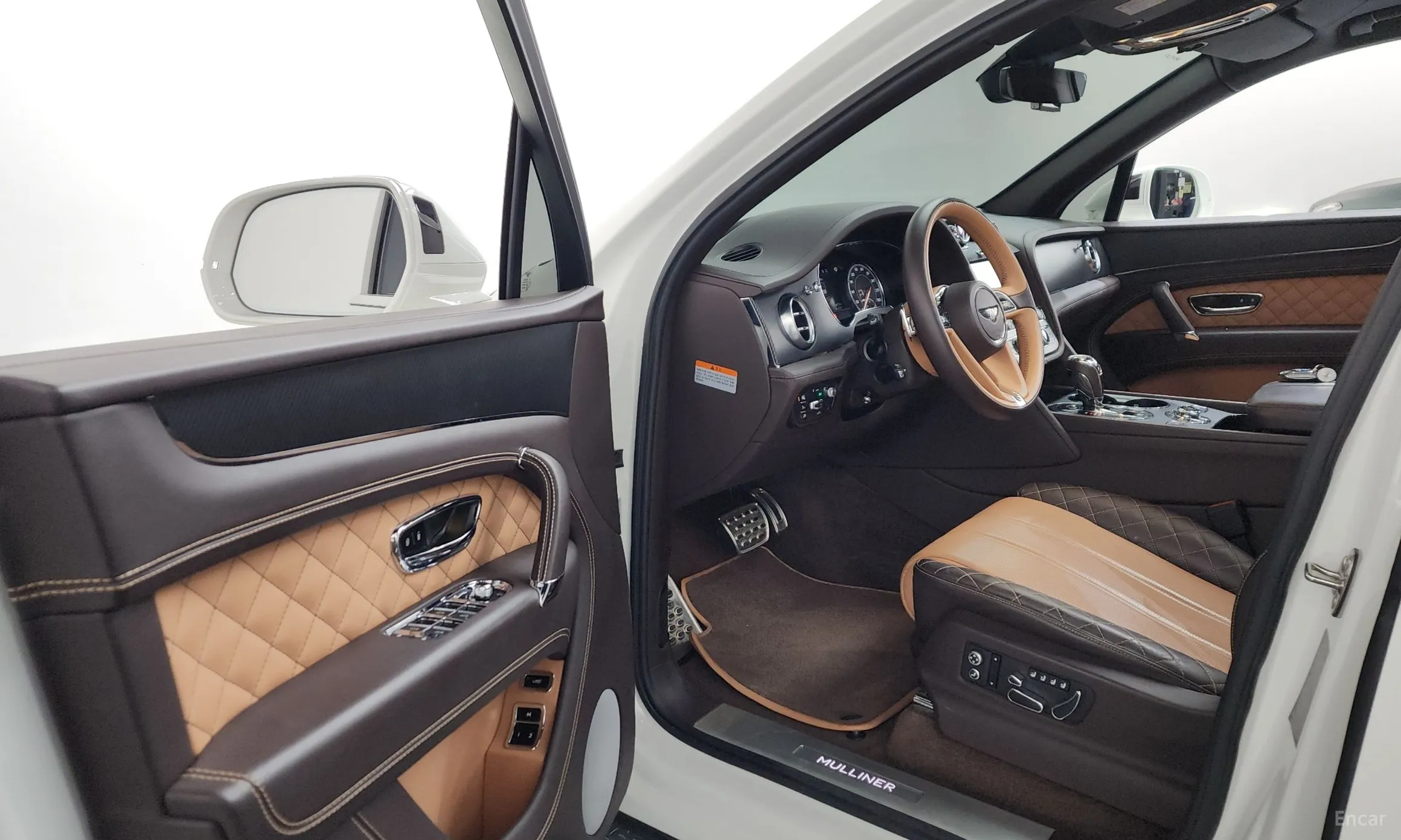 Bentley Bentayga превью 10