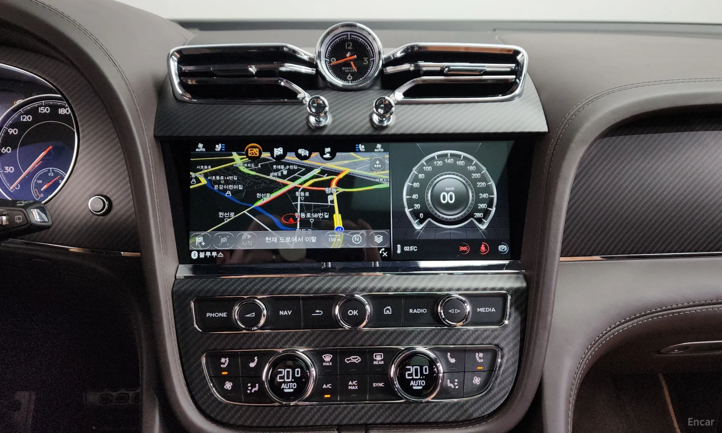 Bentley Bentayga превью 14