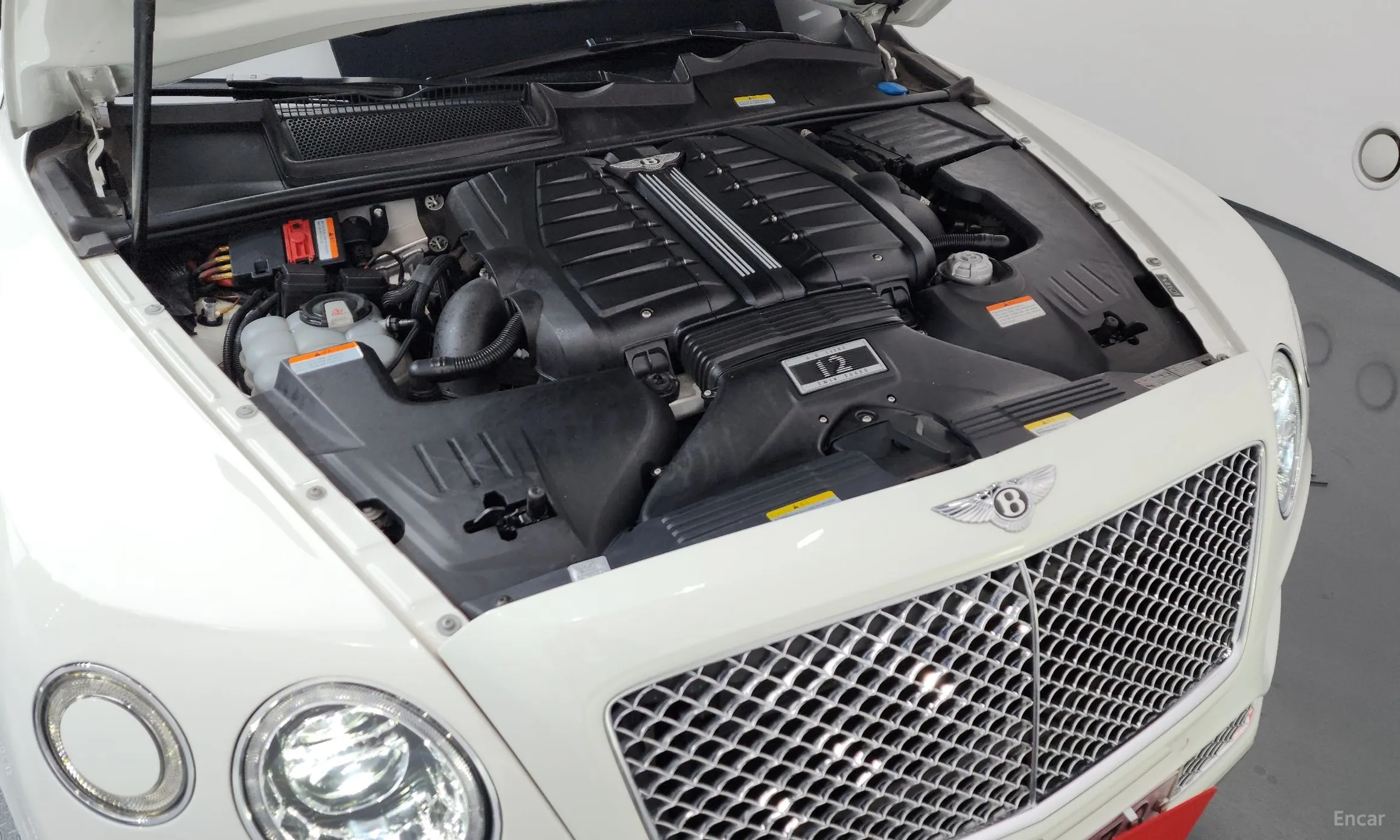 Bentley Bentayga превью 6