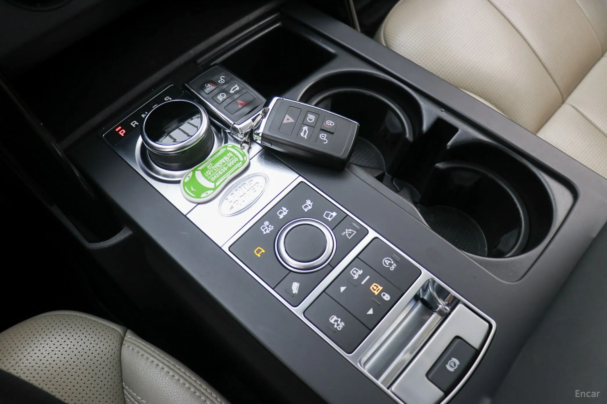 Land Rover Discovery 5 превью 12