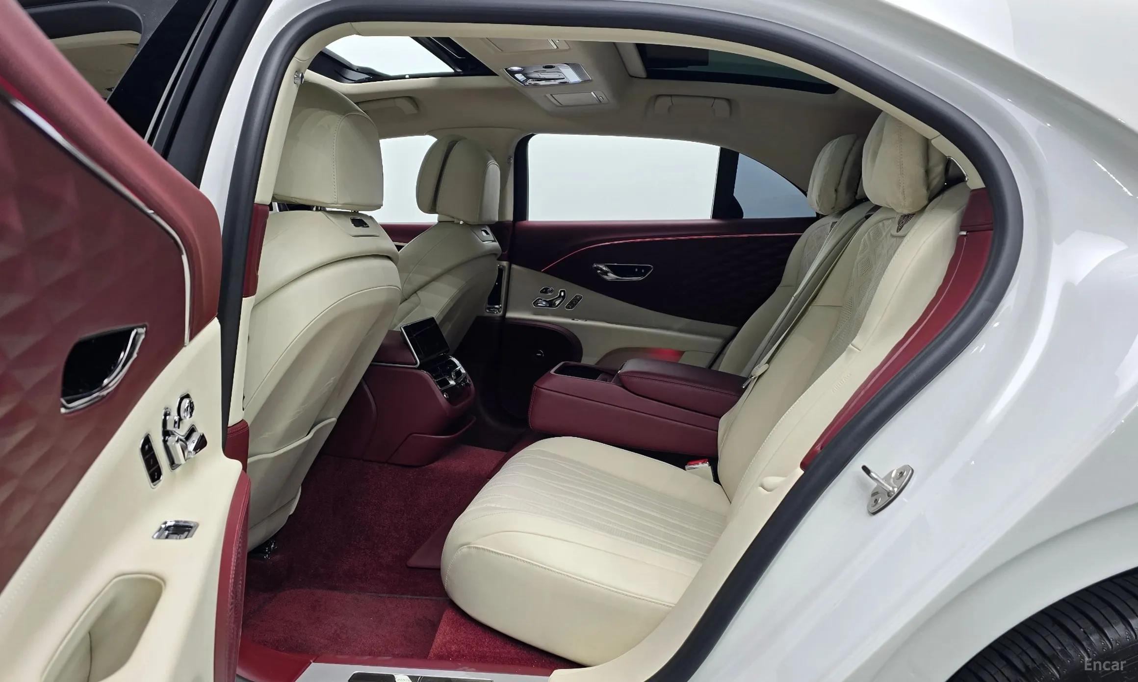 Bentley Flying Spur 3rd Generation превью 12