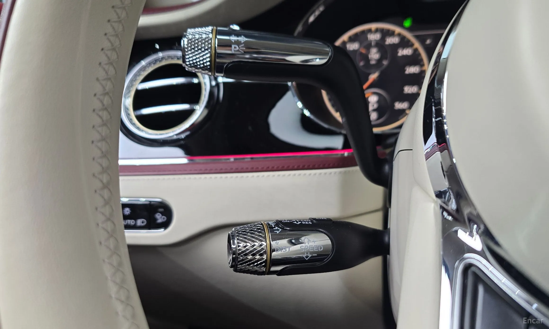 Bentley Flying Spur 3rd Generation превью 14