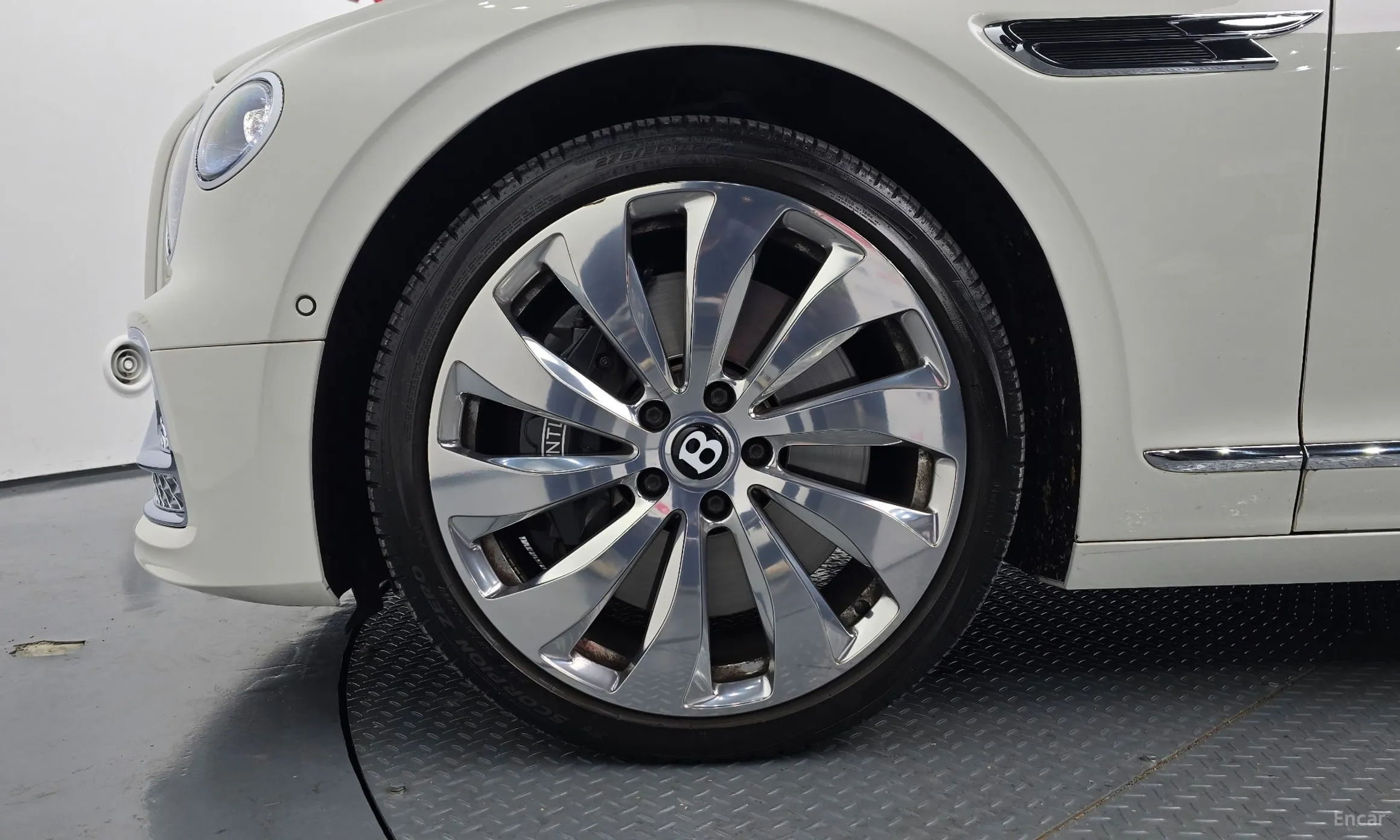 Bentley Flying Spur 3rd Generation превью 5