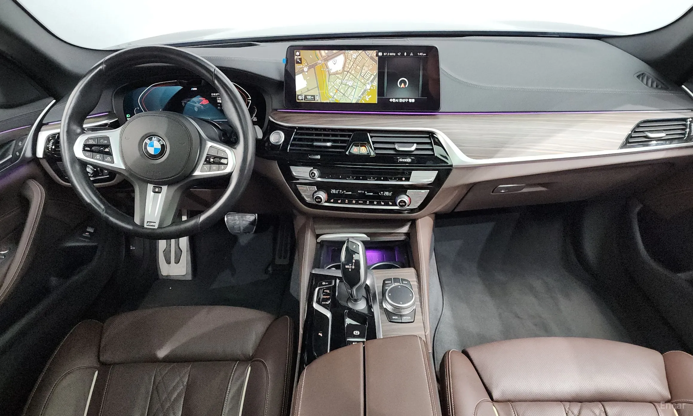 BMW 5 Series (G30) превью 7