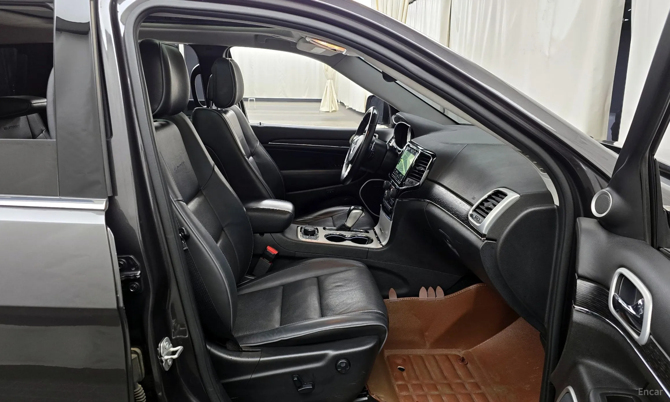 Jeep Grand Cherokee превью 11