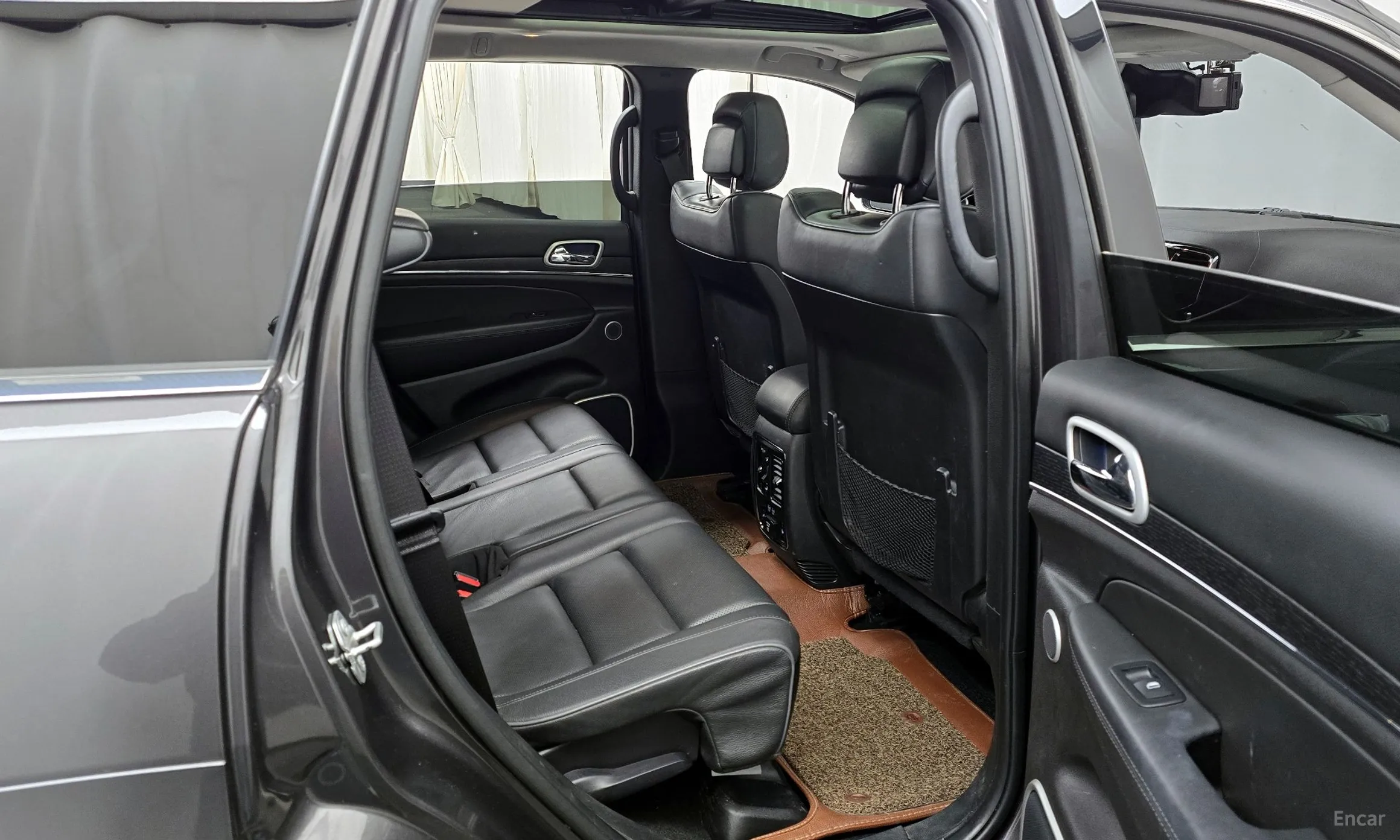 Jeep Grand Cherokee превью 12