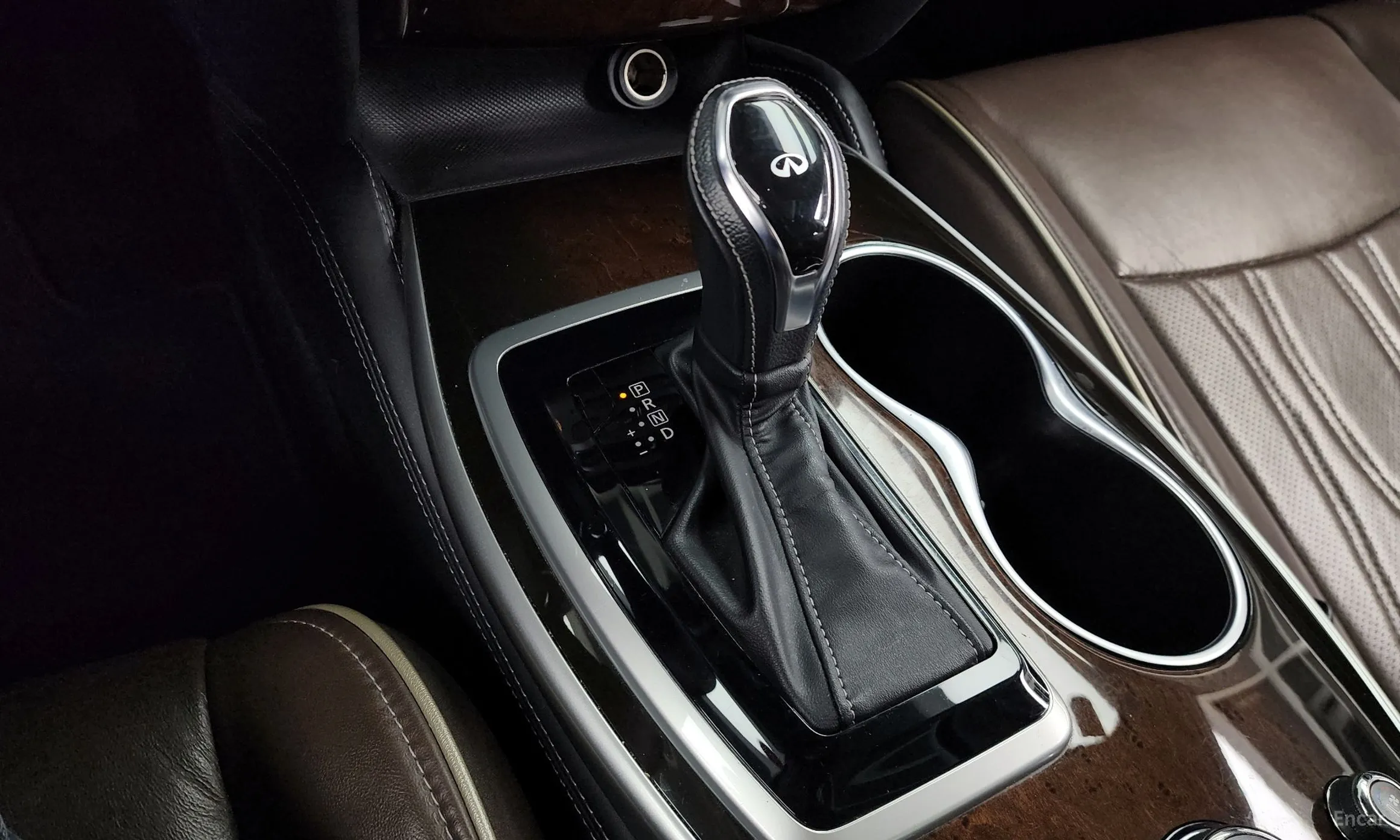 Infiniti QX60 превью 9