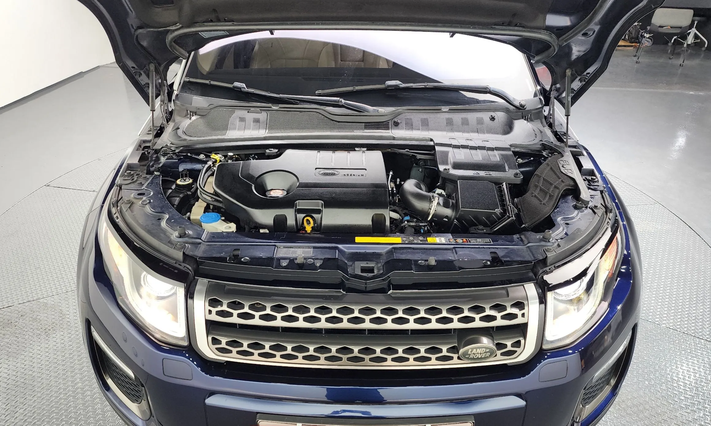 Land Rover Range Rover Evoque превью 6