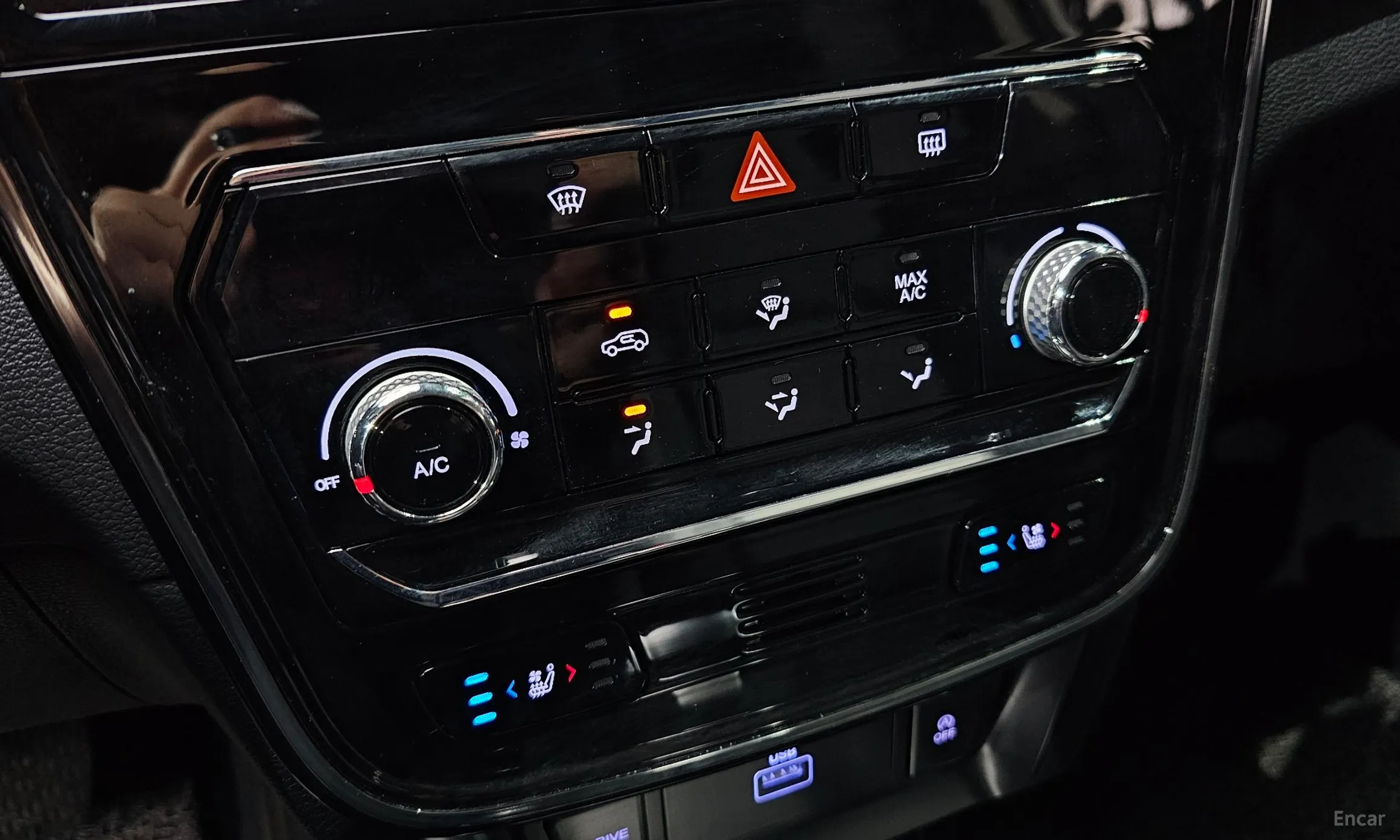 KG Mobility (SsangYong) Berry New Tivoli превью 18
