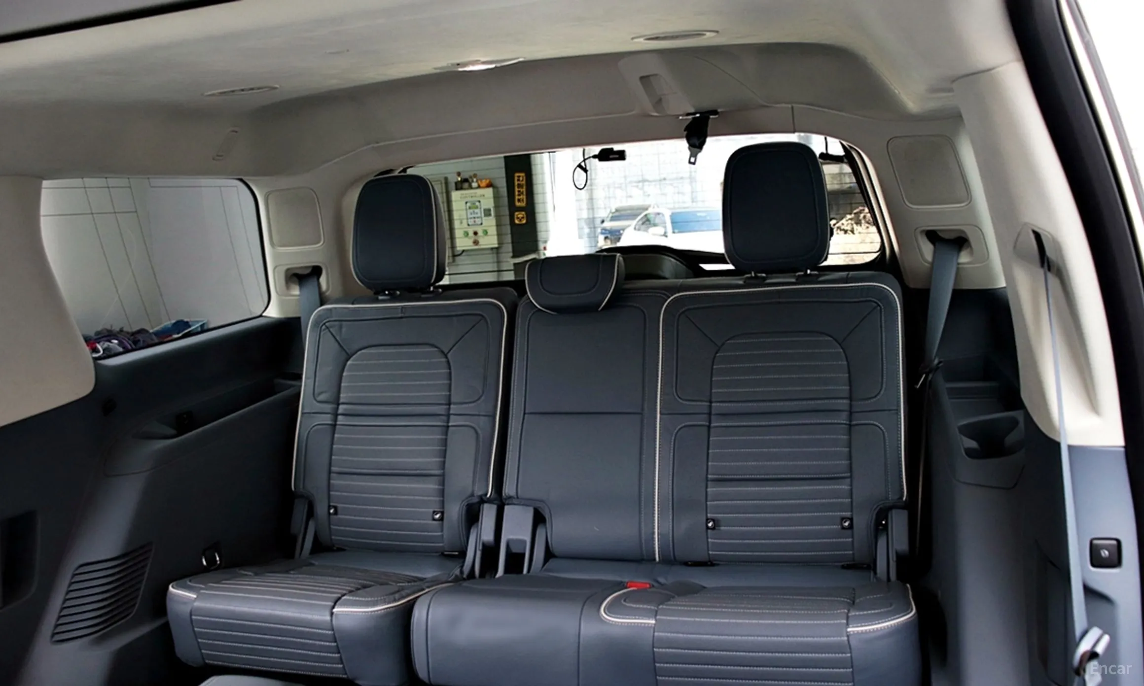 Lincoln Navigator 4th generation превью 14
