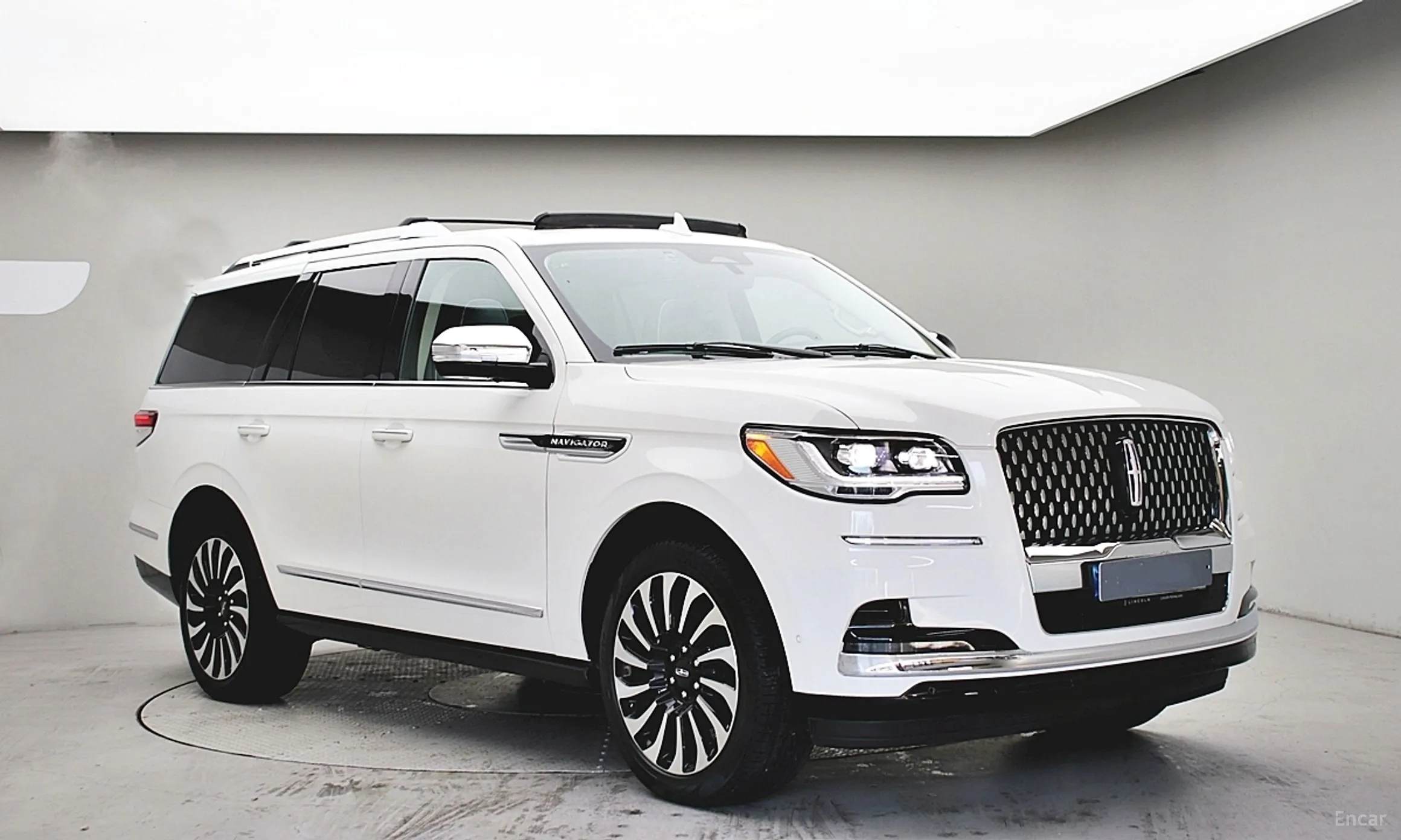 Lincoln Navigator 4th generation превью 3