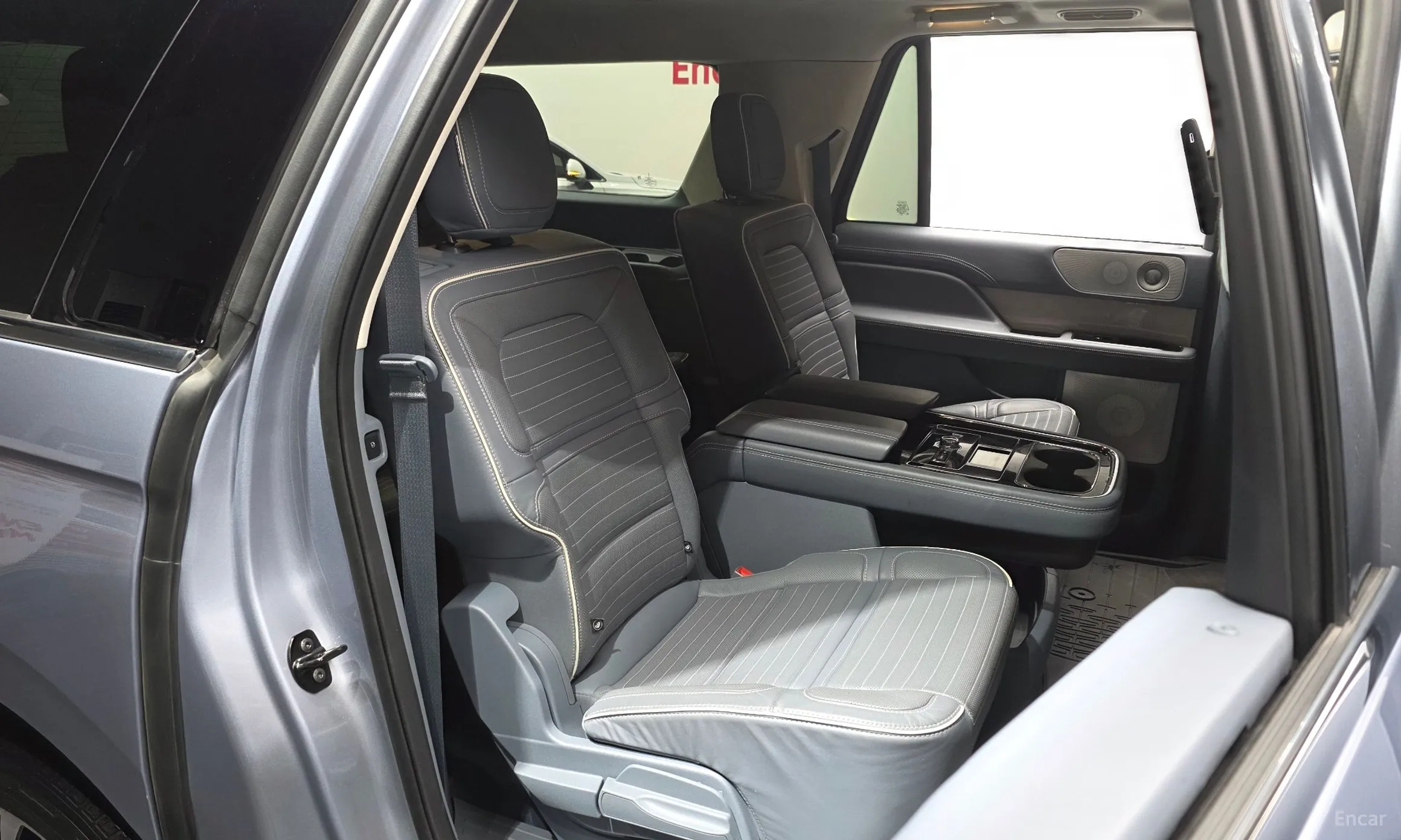 Lincoln Navigator 4th generation превью 11