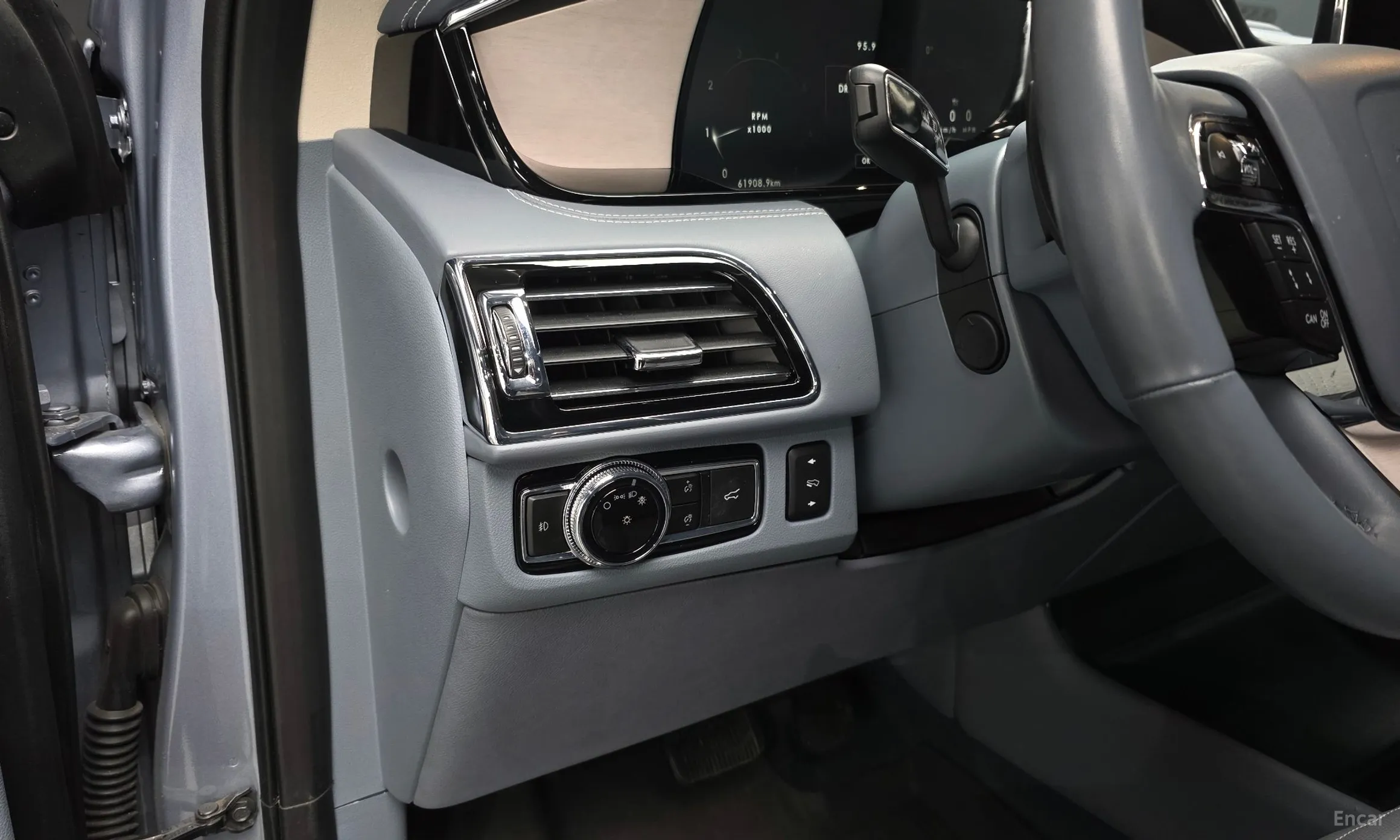 Lincoln Navigator 4th generation превью 13