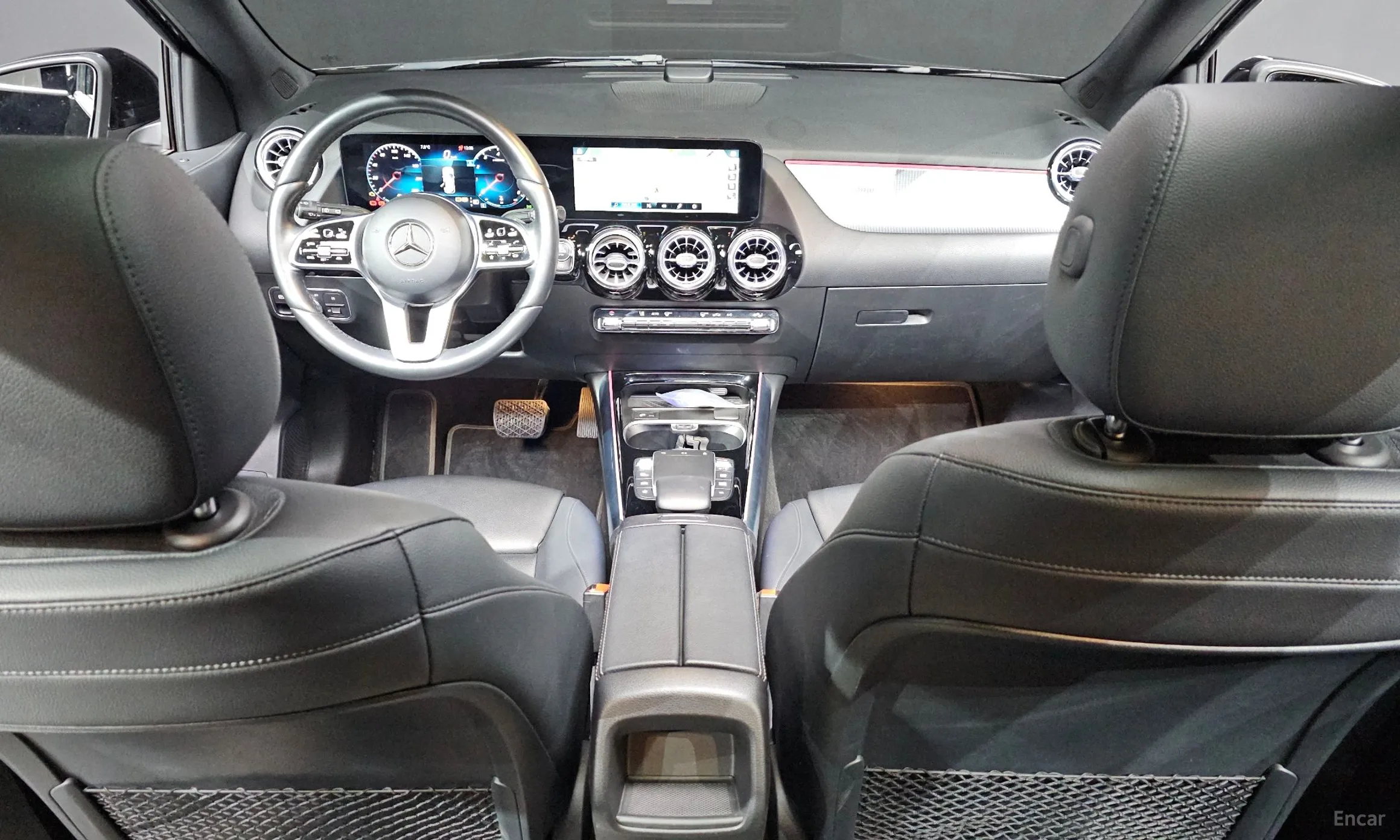 Mercedes Benz GLA-Class H247 превью 7