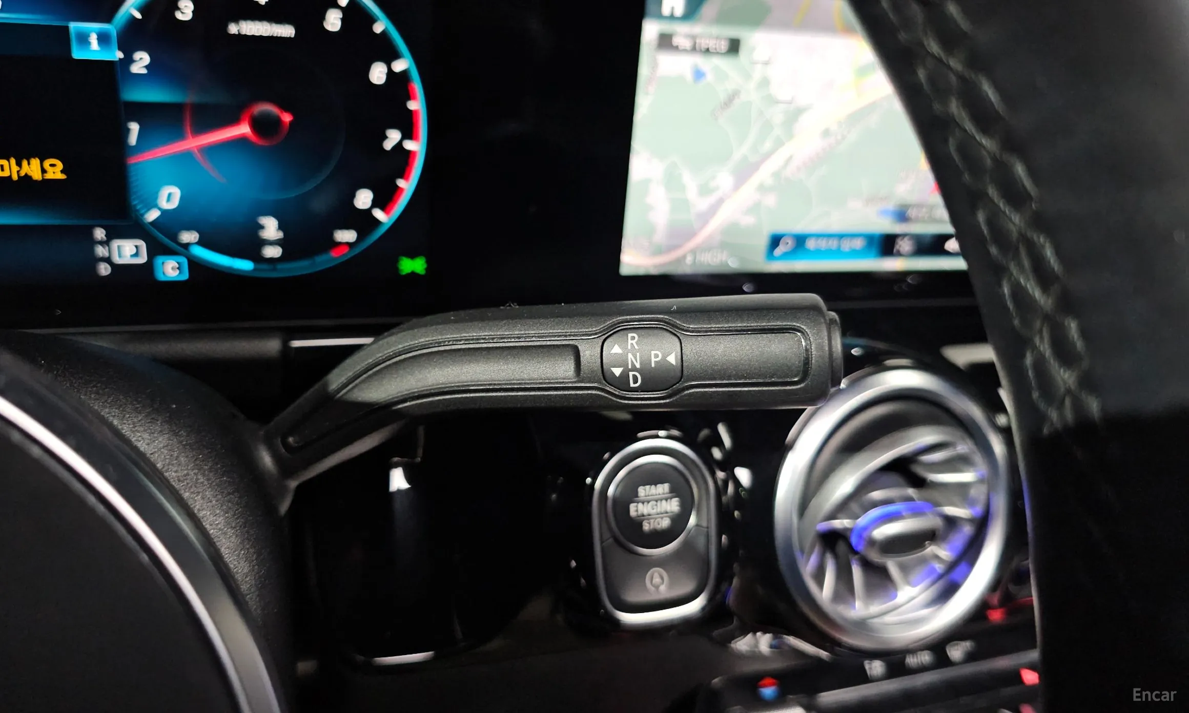 Mercedes Benz GLA-Class H247 превью 9