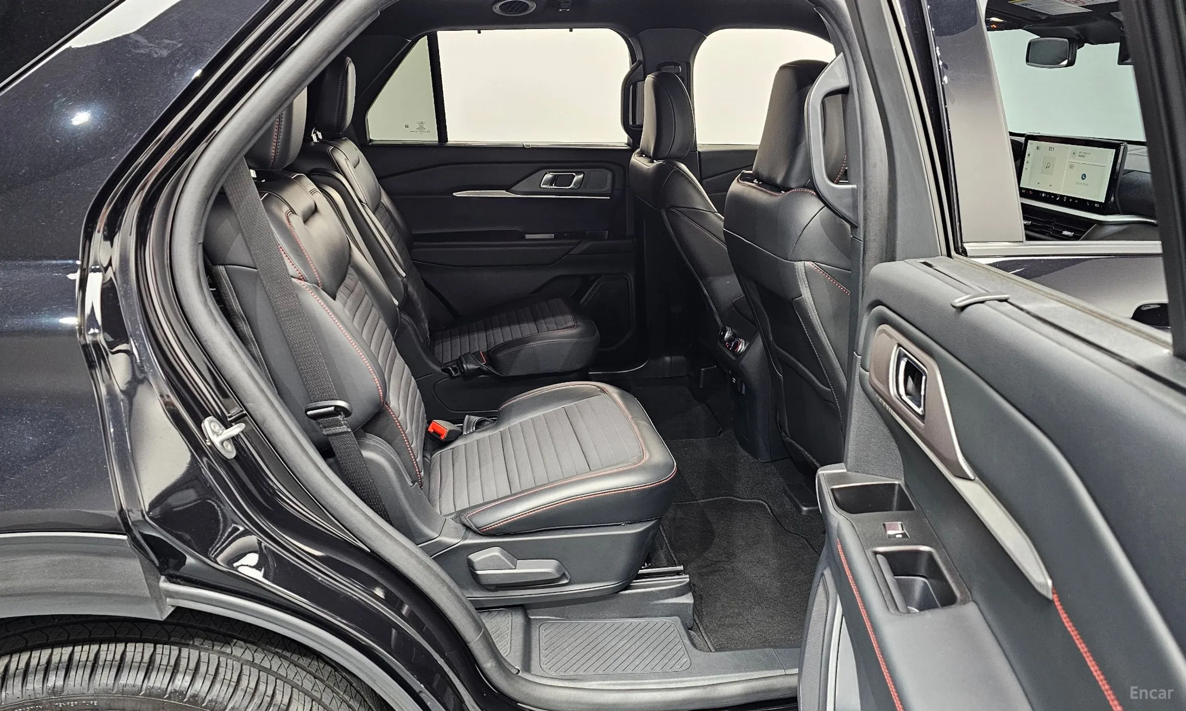 Ford Explorer 6th Generation превью 12