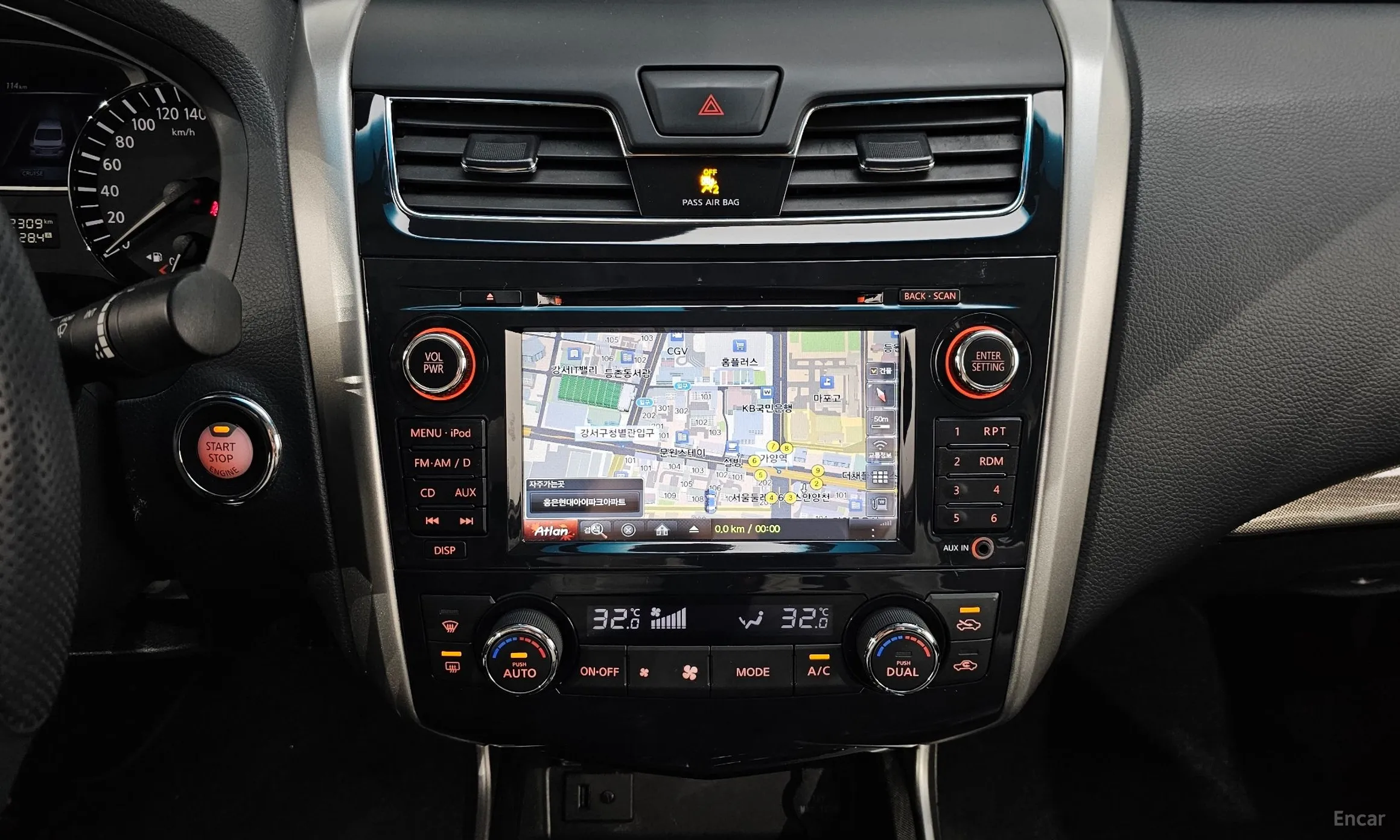 Nissan Altima превью 14