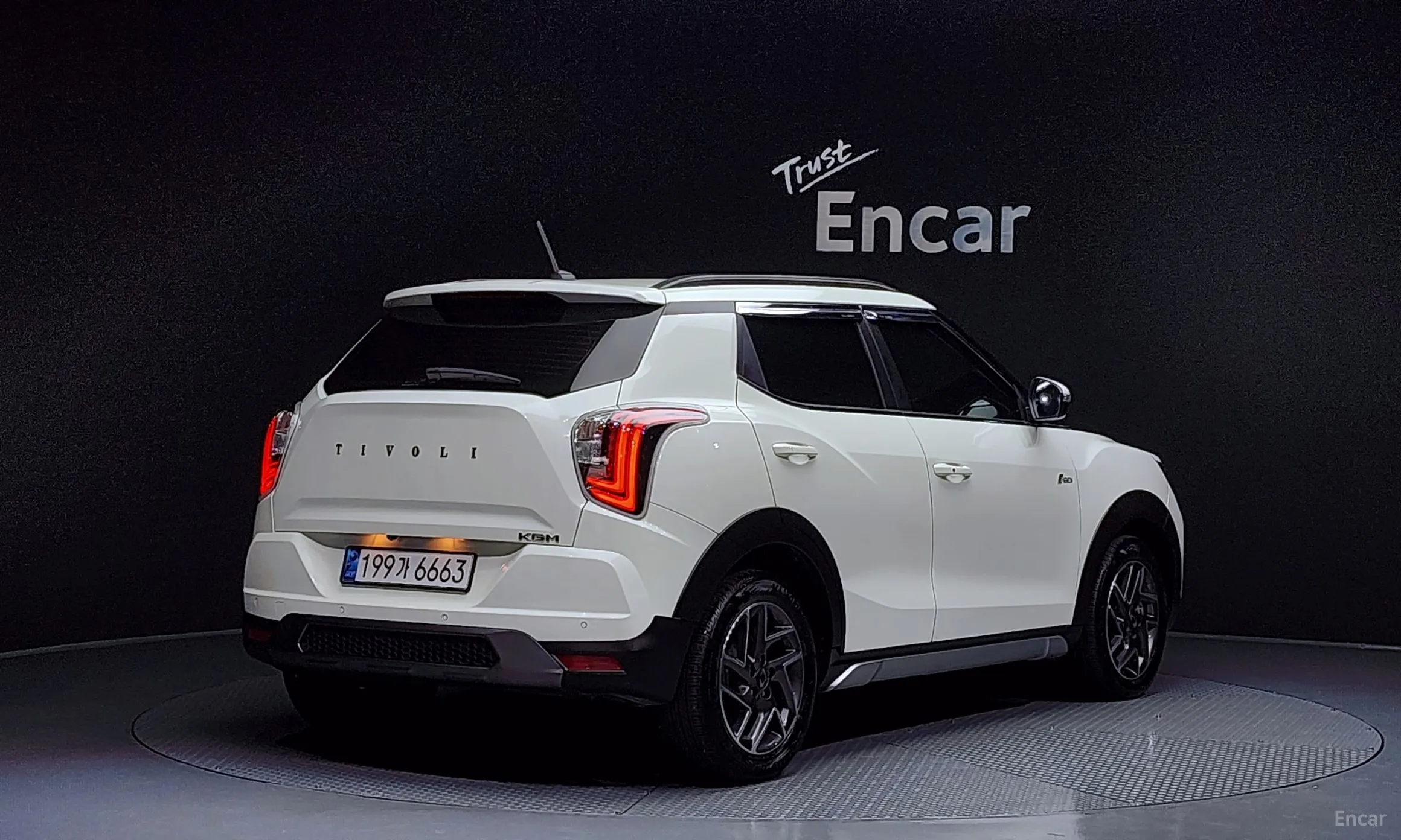 KG Mobility (SsangYong) Tivoli превью 2