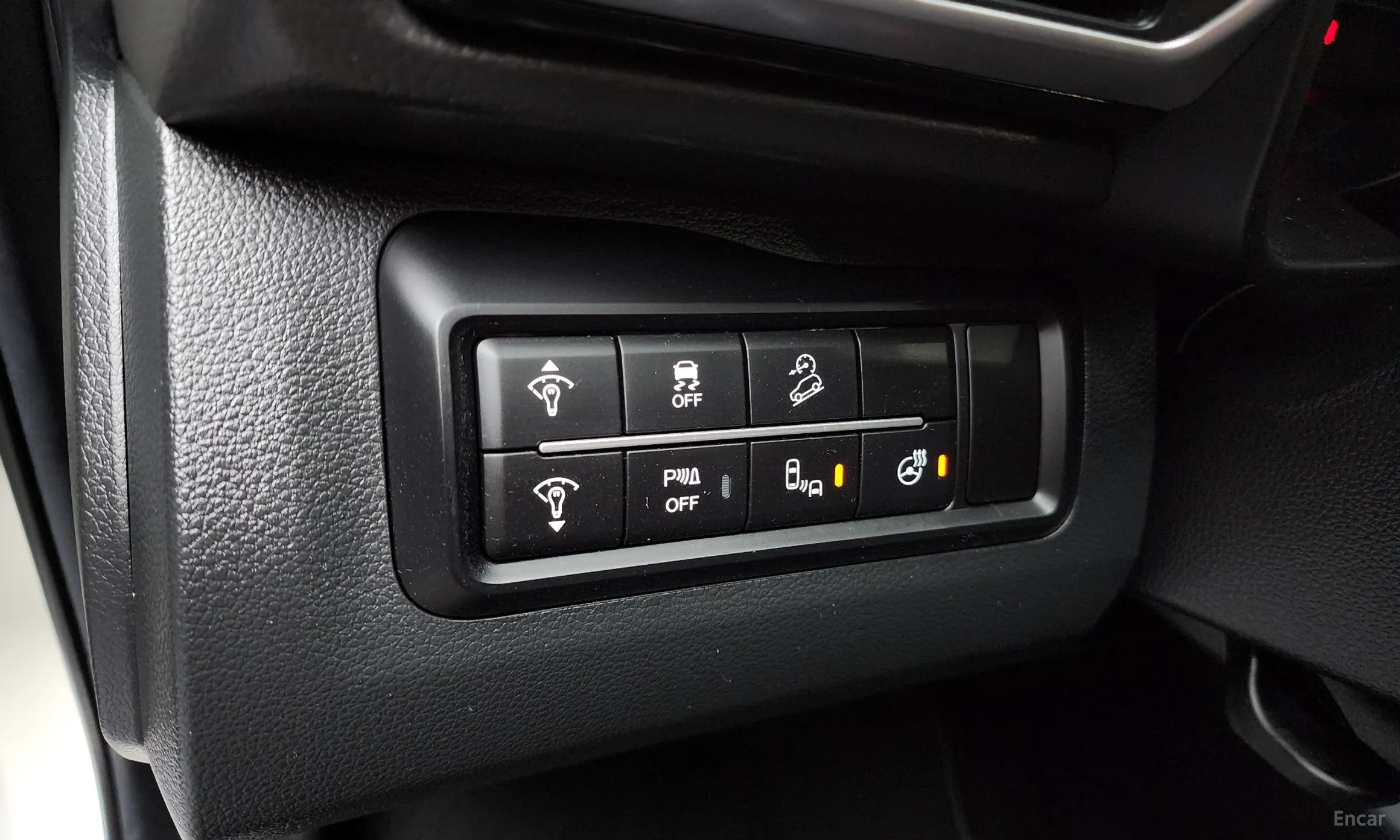 KG Mobility (SsangYong) Tivoli превью 18