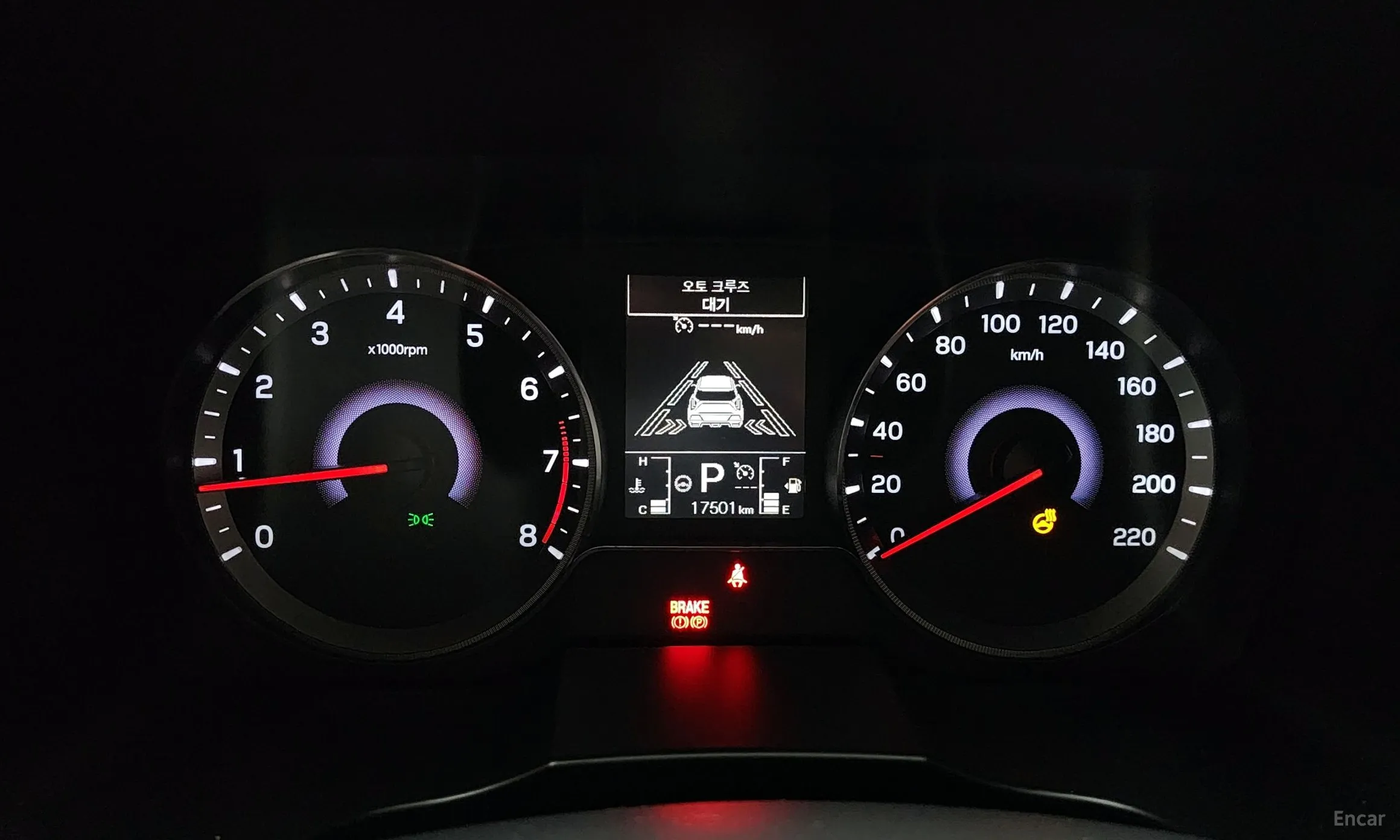 KG Mobility (SsangYong) Tivoli превью 8