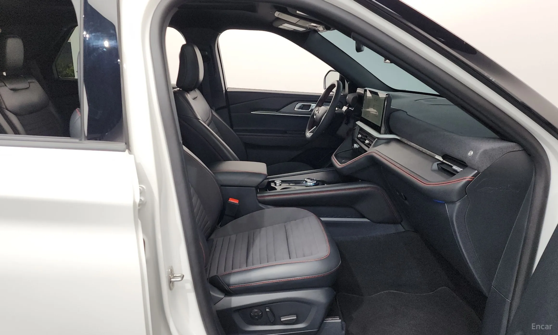Ford Explorer 6th Generation превью 11
