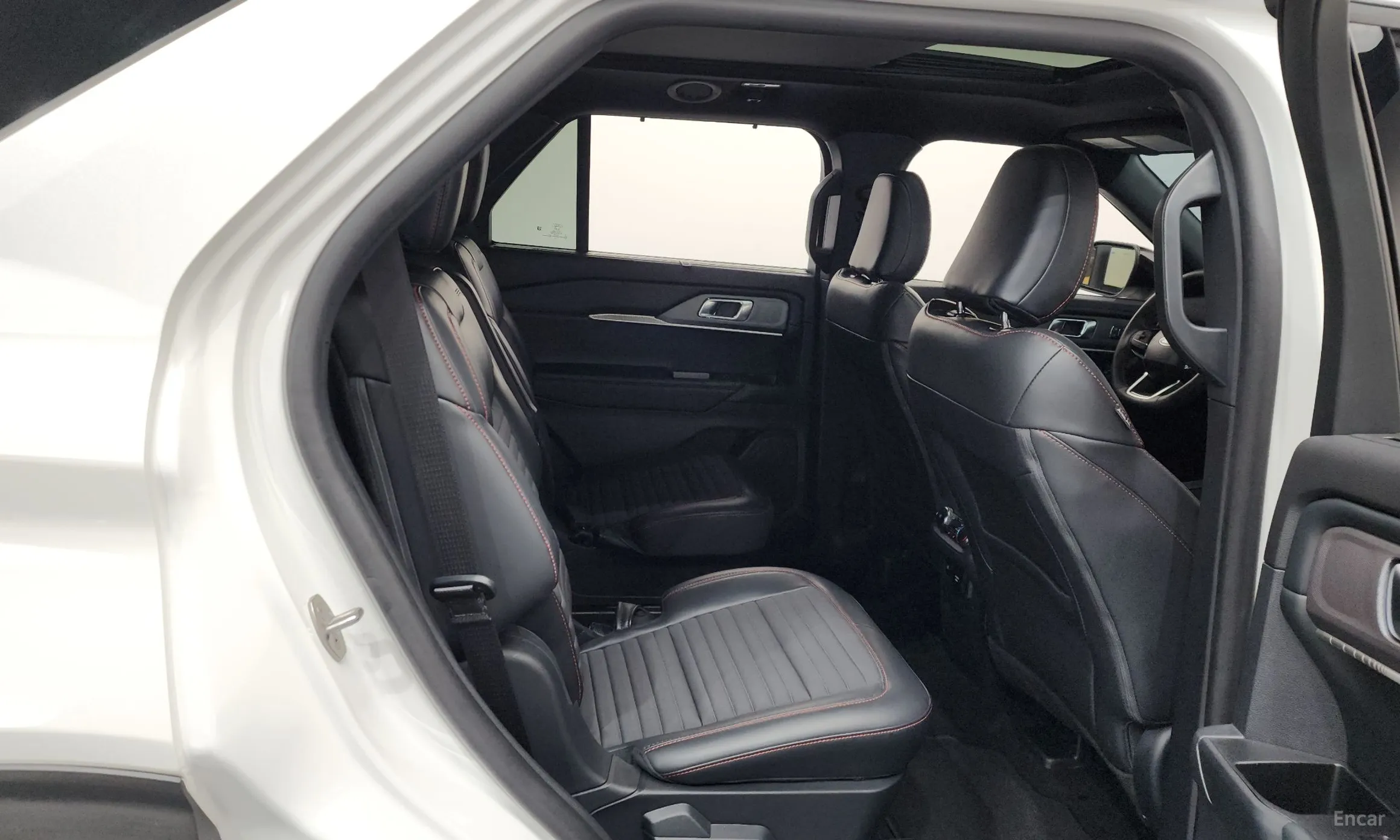 Ford Explorer 6th Generation превью 12